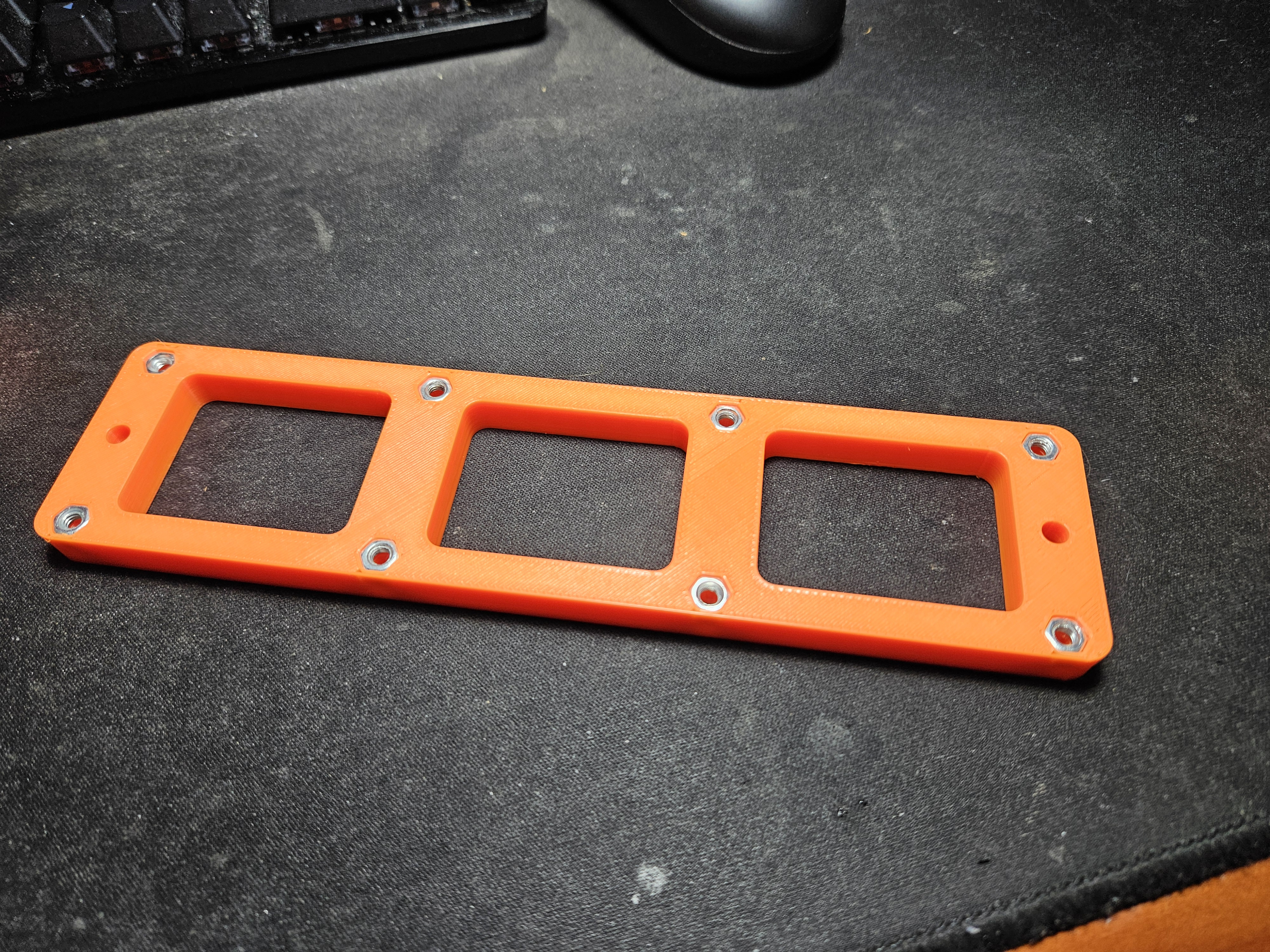 Broom holder 4x Mount — thumbnail 2