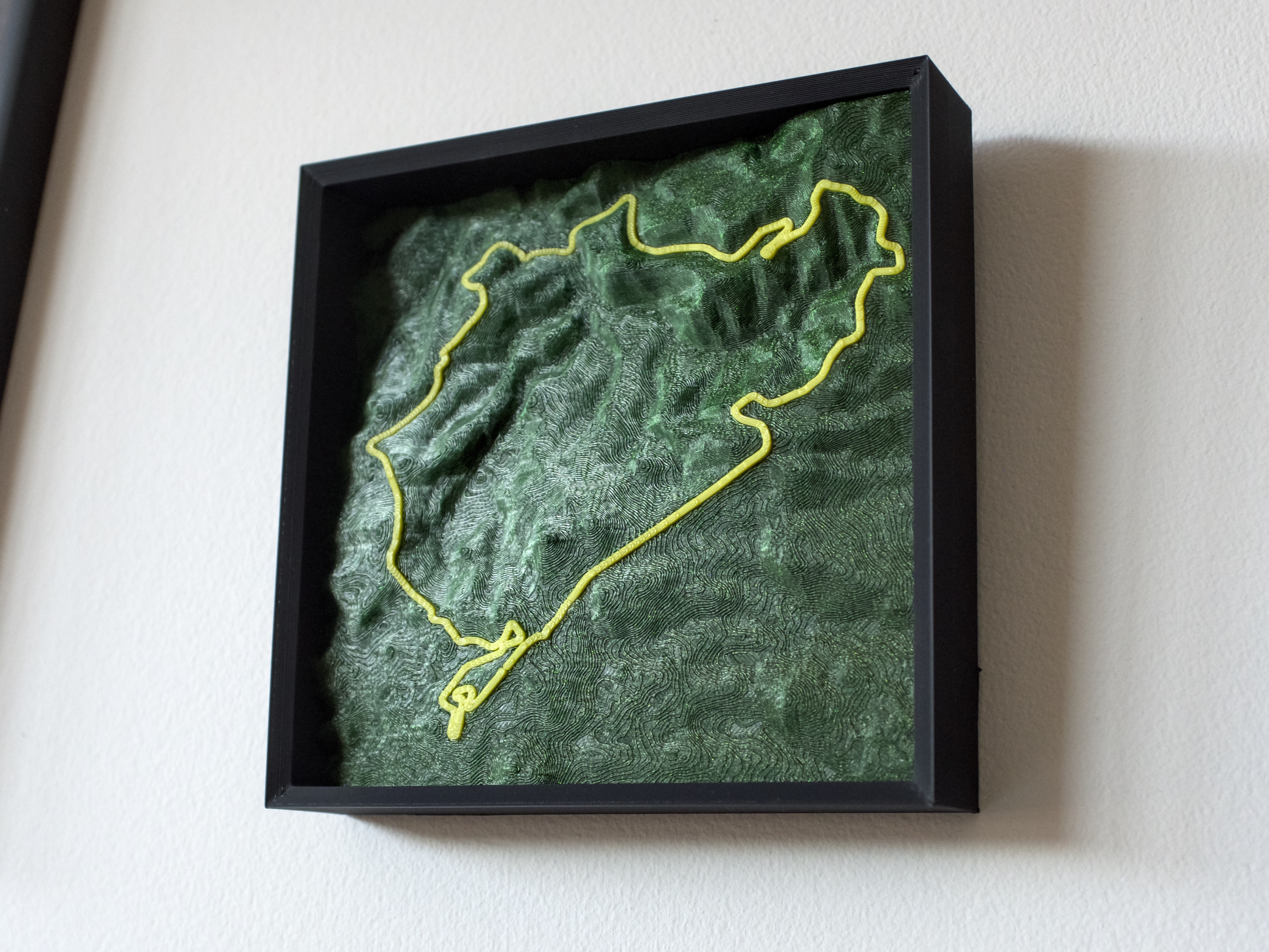 Hanging frame mount for Nürburgring 3D