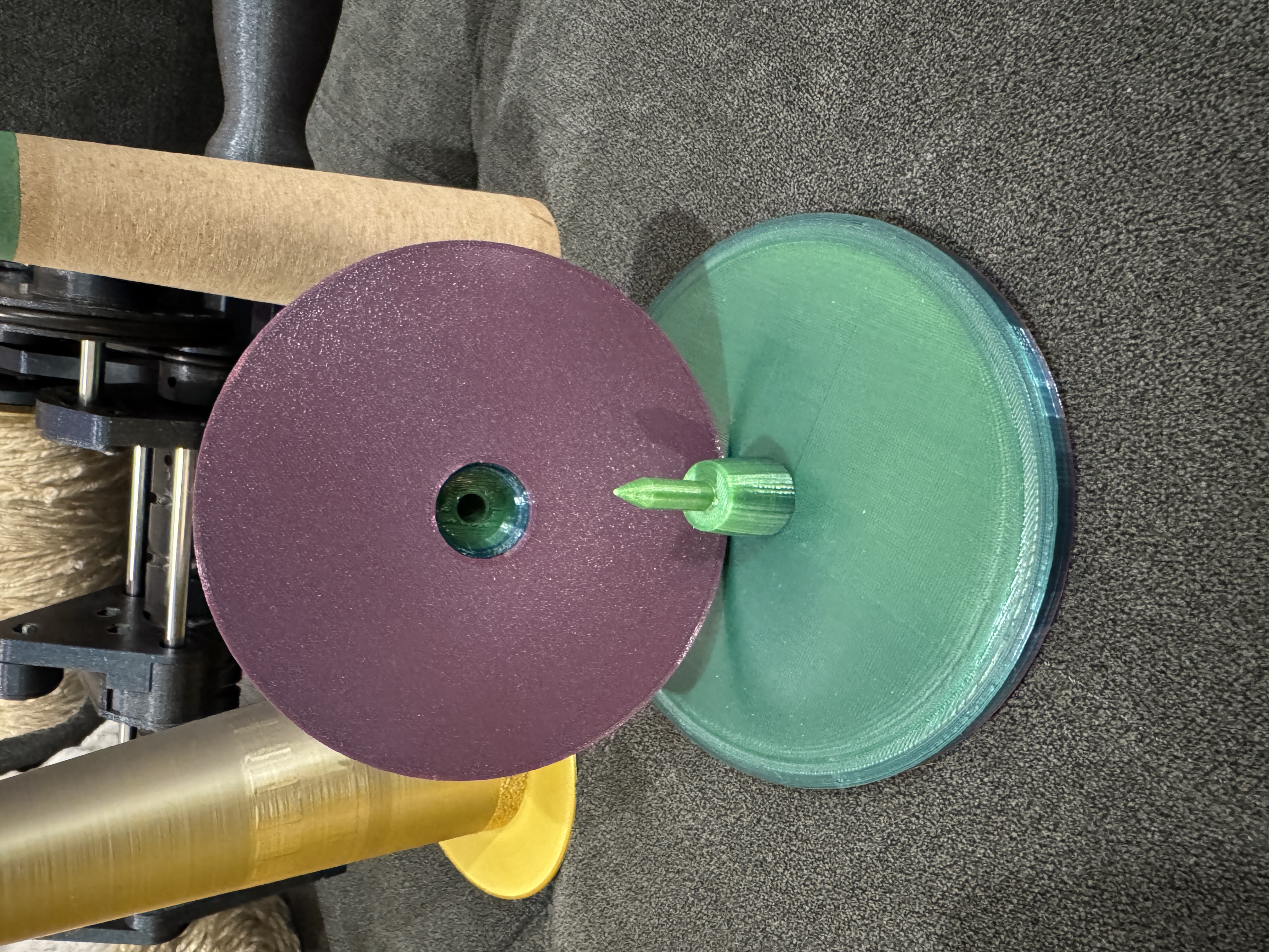 Miniatura 3 do modelo 3D Yarn Spindle