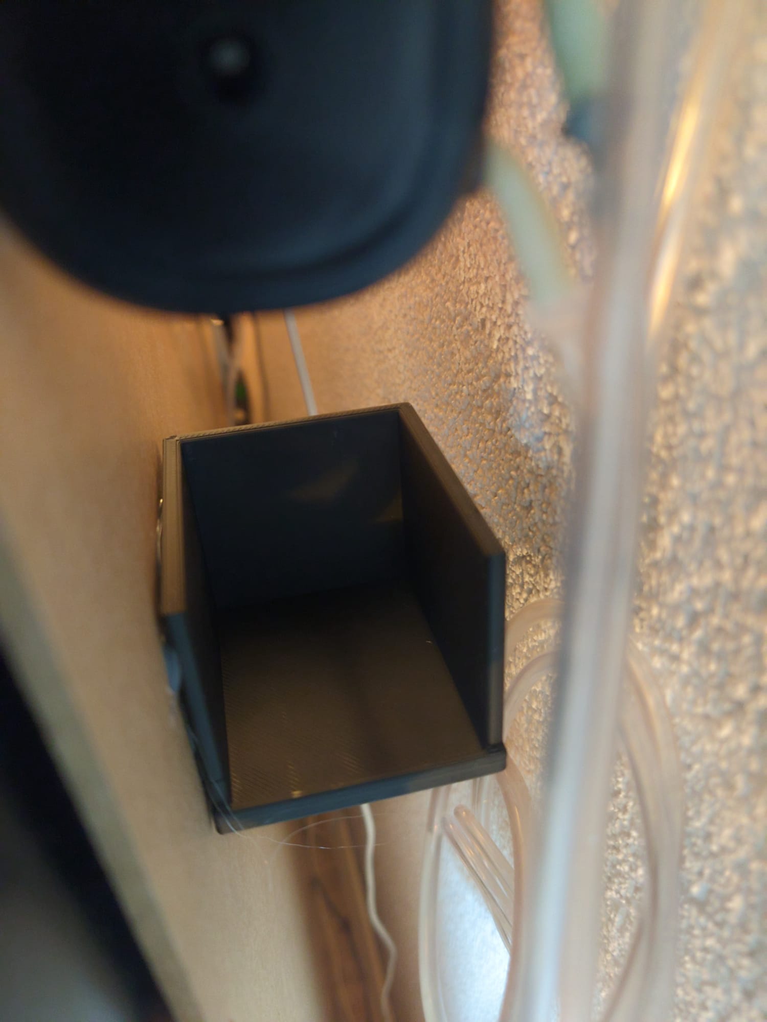 Chihiros dosing pump vertical holder
