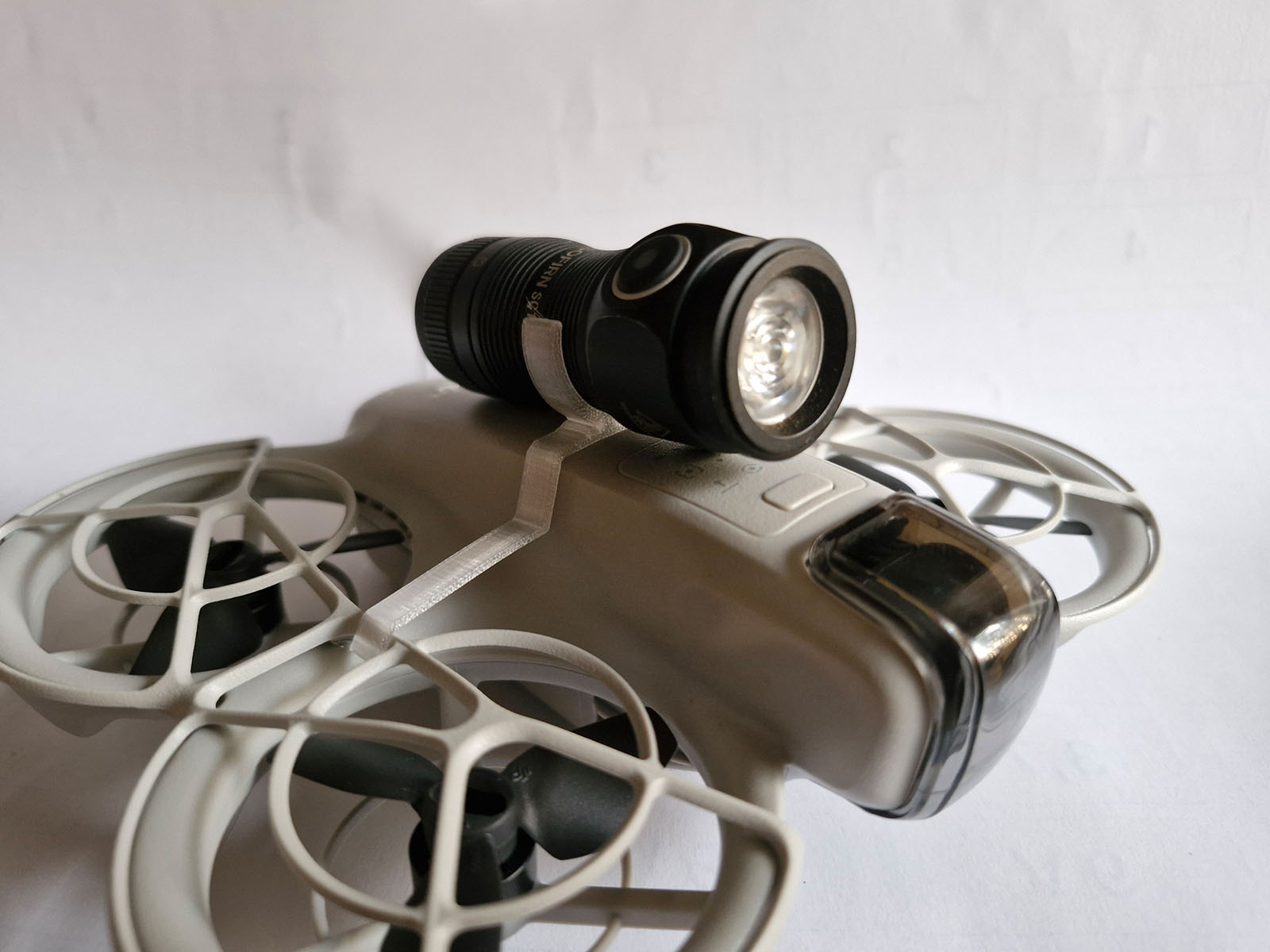 Dji Neo Flashlightholder for Sofirn Mini SC13