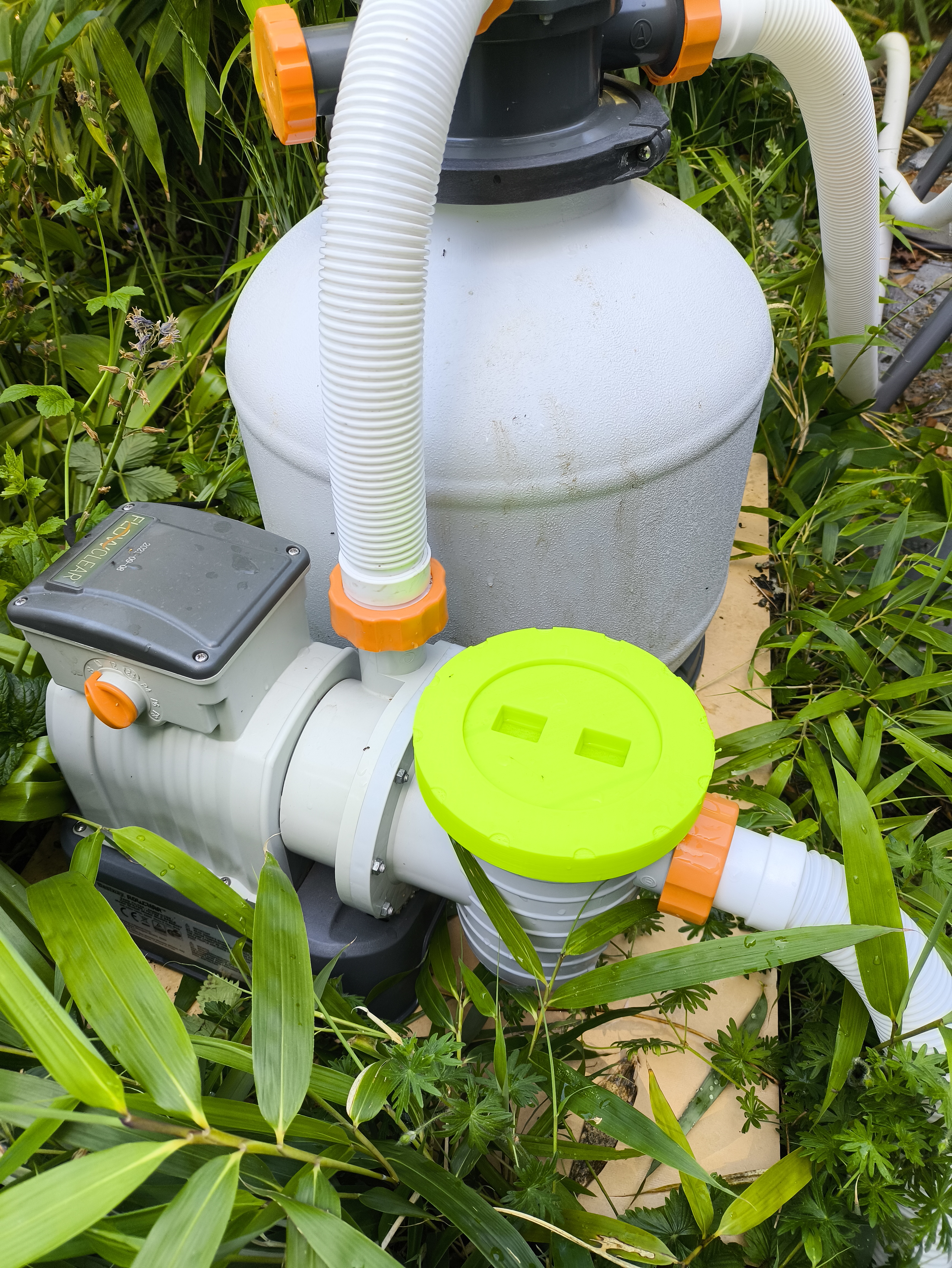 Bestway Sand Filter Lid + Union Nut (P07019 + P07018)