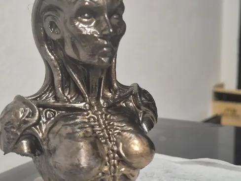 Alien Woman Bust