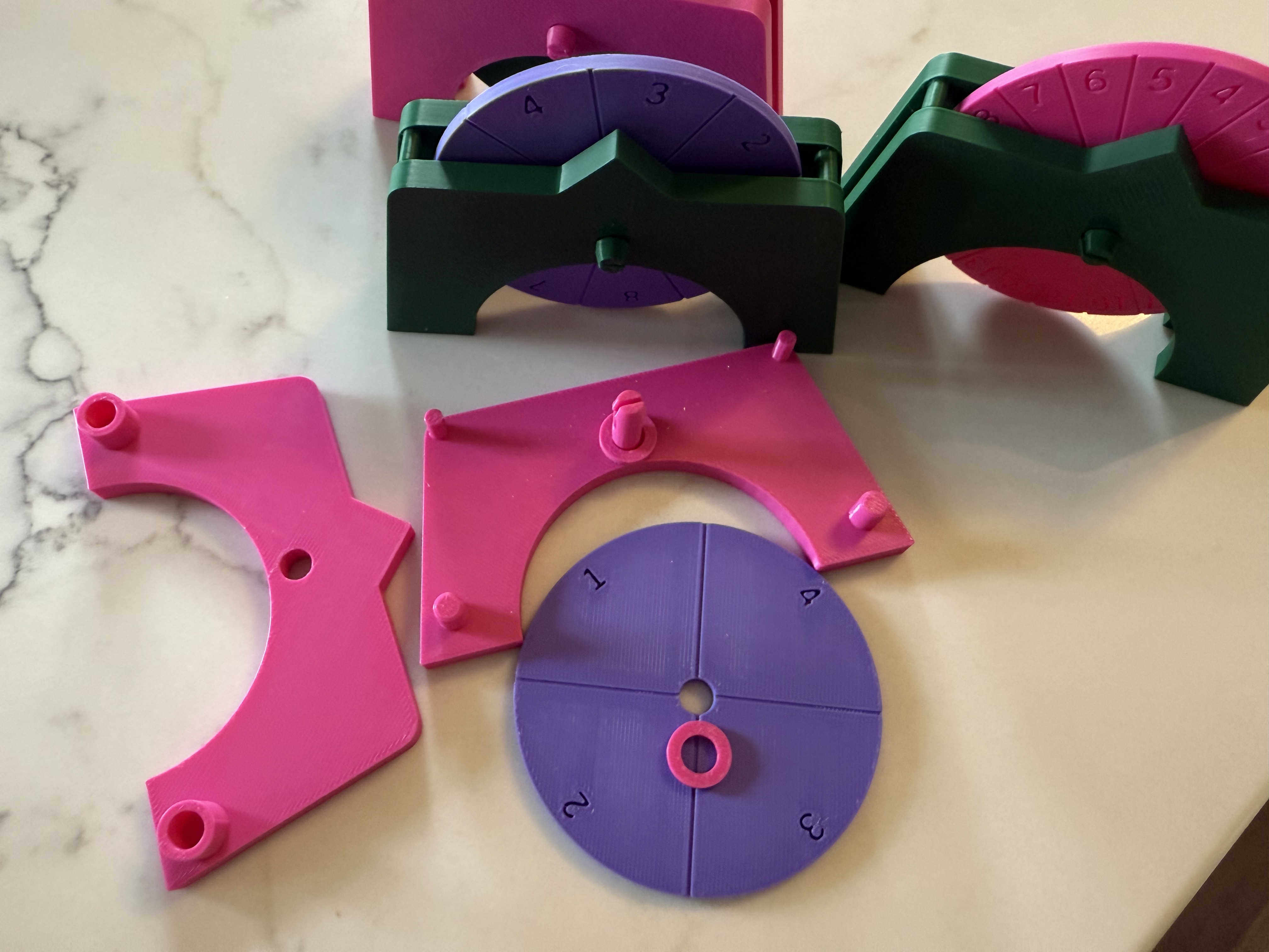 Miniatura 2 do modelo 3D Random Number Spinner