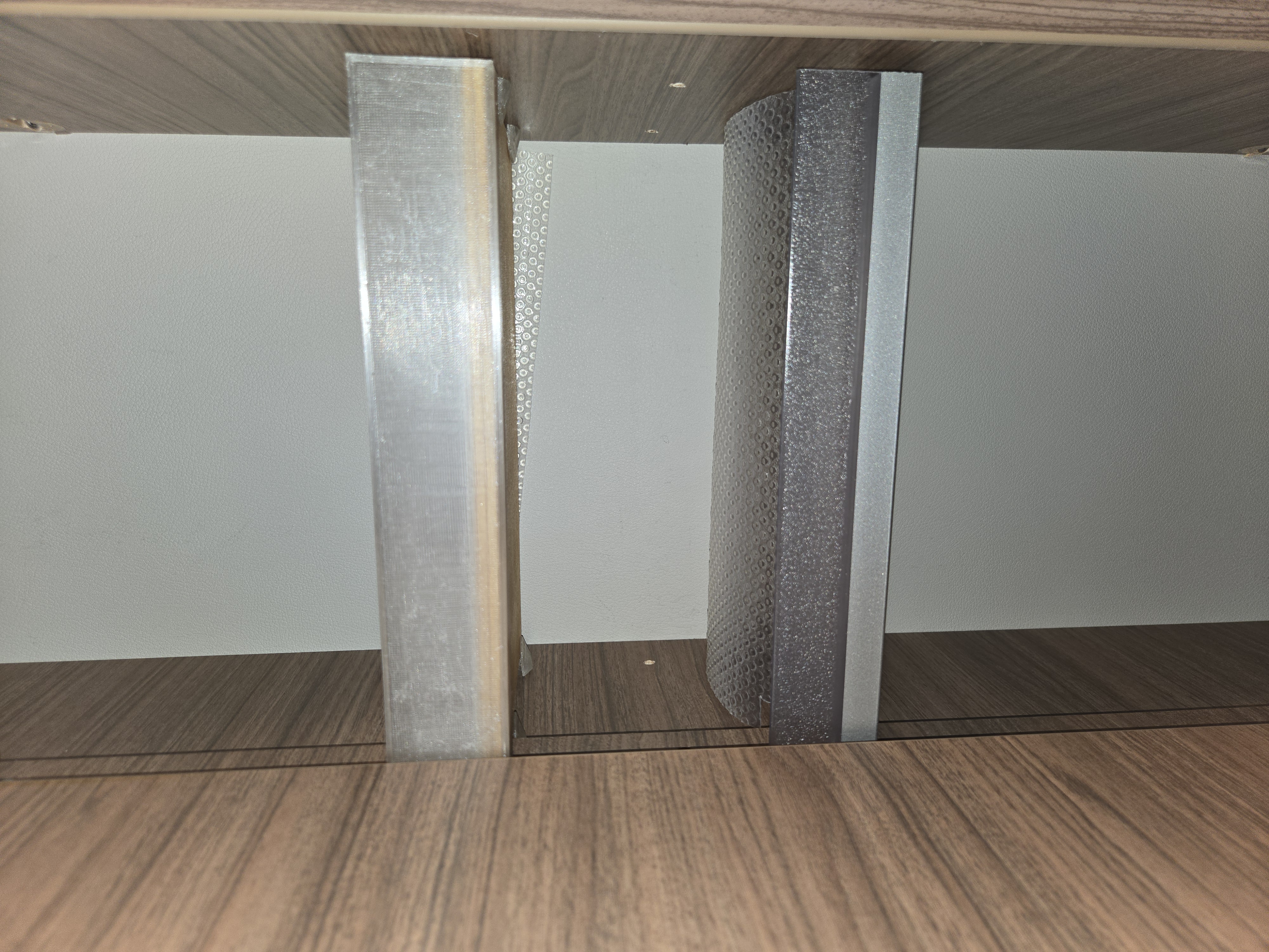 Schlingerleiste Badschrank Knaus