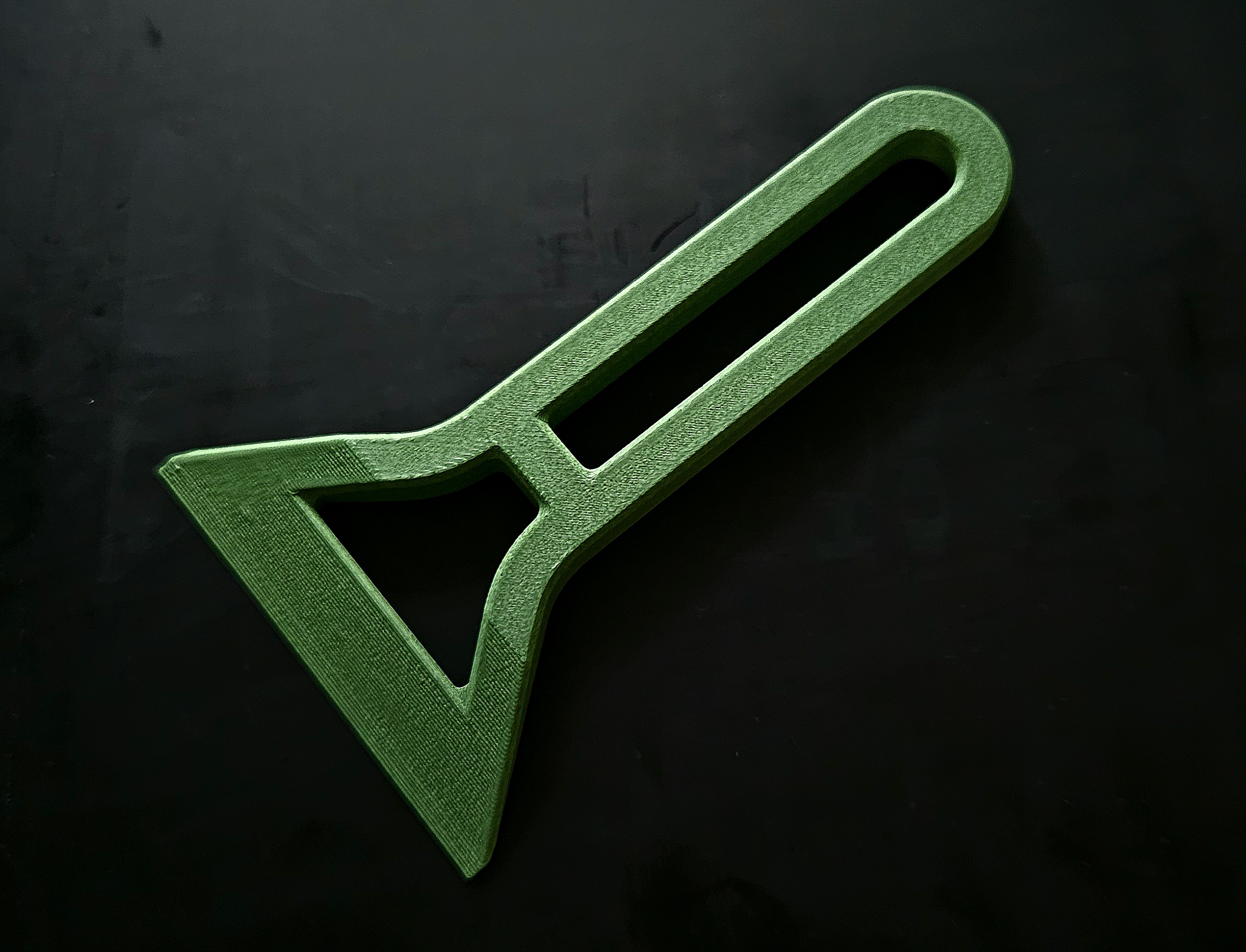 Bed scraper