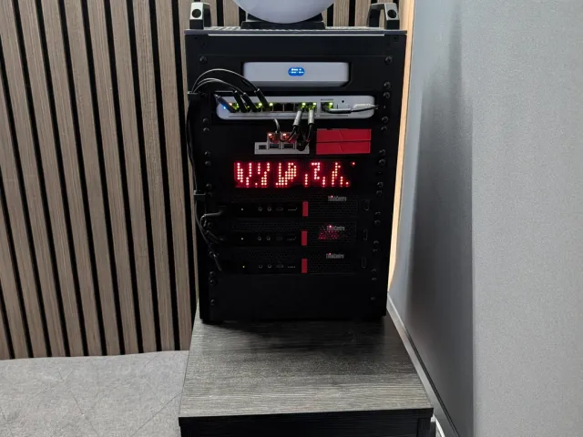 10" Rack Mount Ubiquiti Flex 2.5g 8-port POE