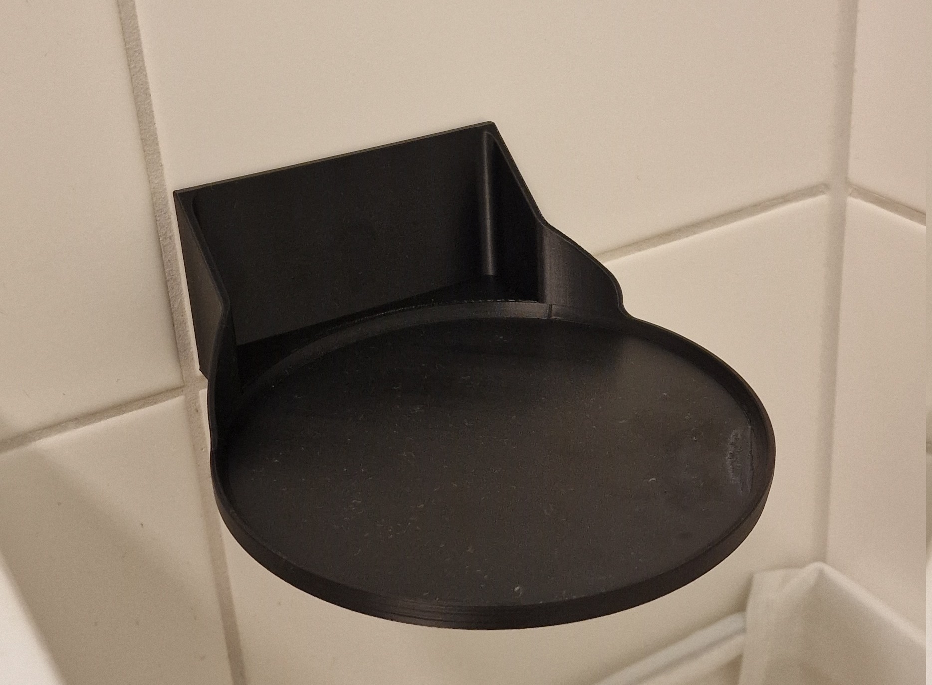 Capacitor Trashcan shelf