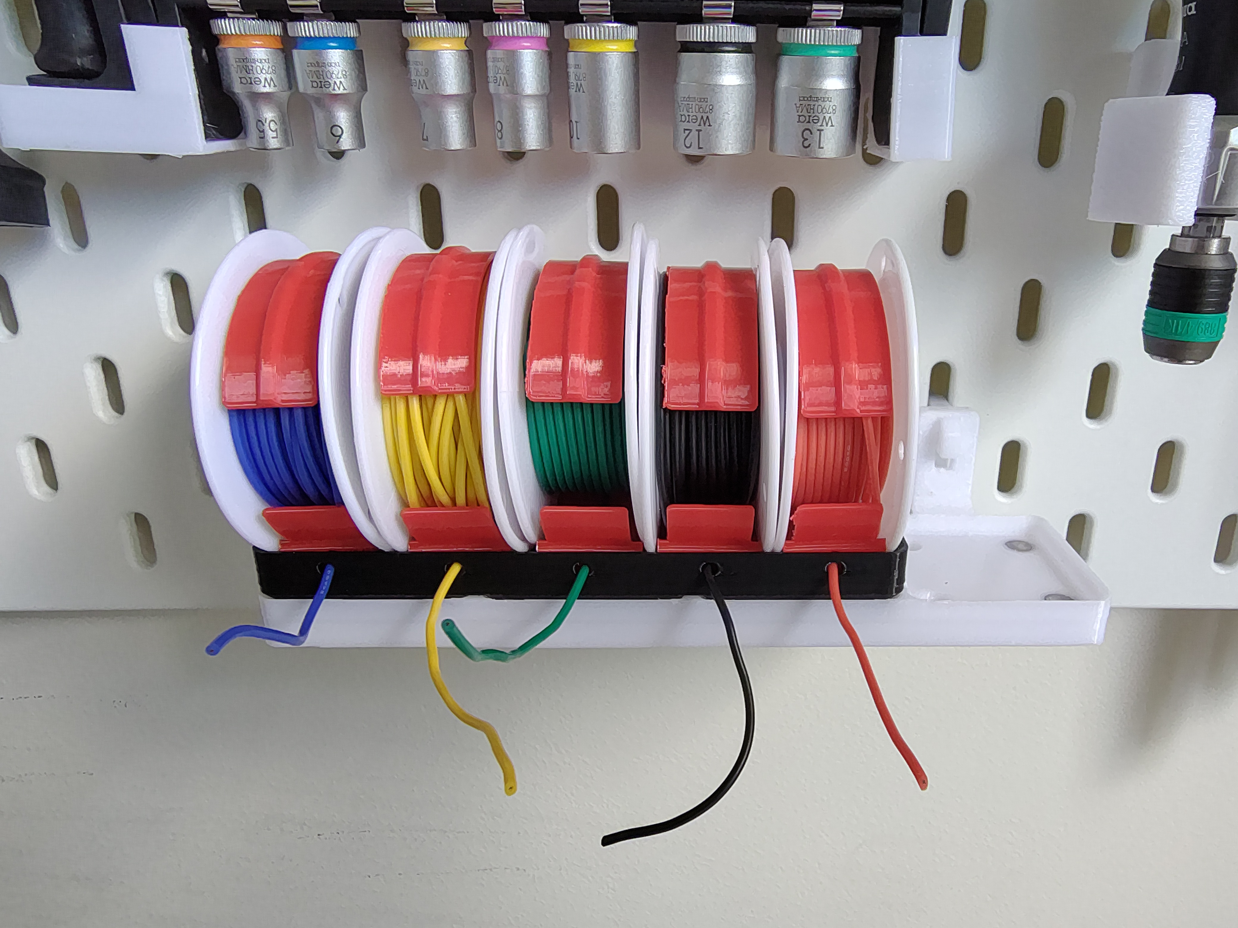 Gridfinity Wire Spool Base 1x3