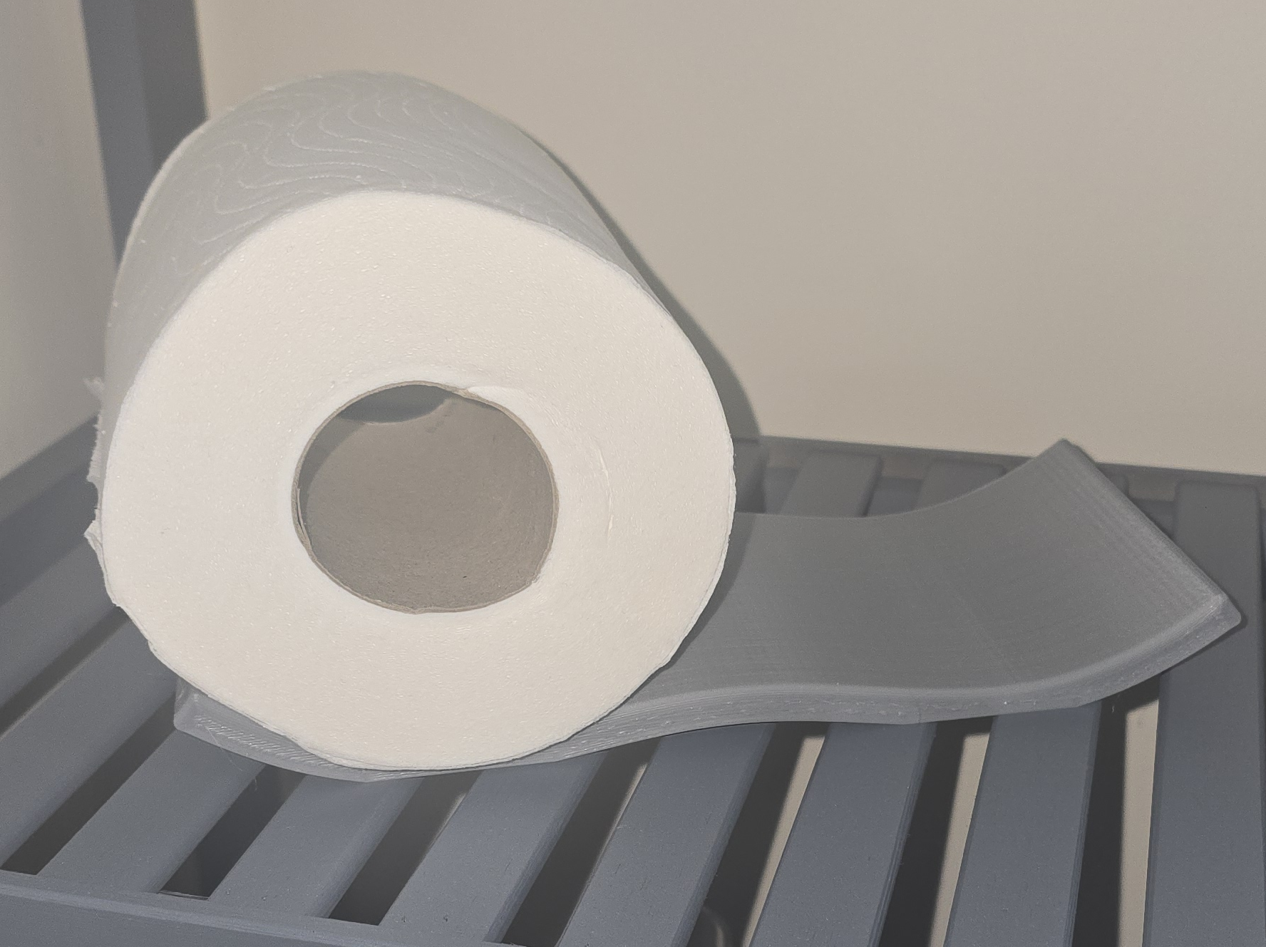 Toilet roll holder