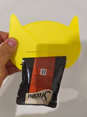 No-Waste Cat Pouch Squeezer