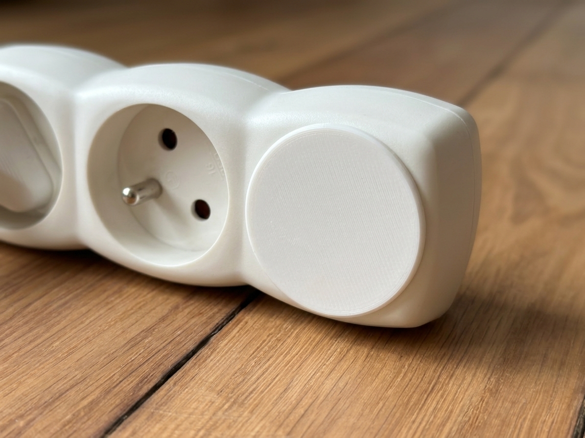 Cover for EU Power Outlet (type E, Belgian/French, CEE 7/5) — Cache/protection pour prise murale