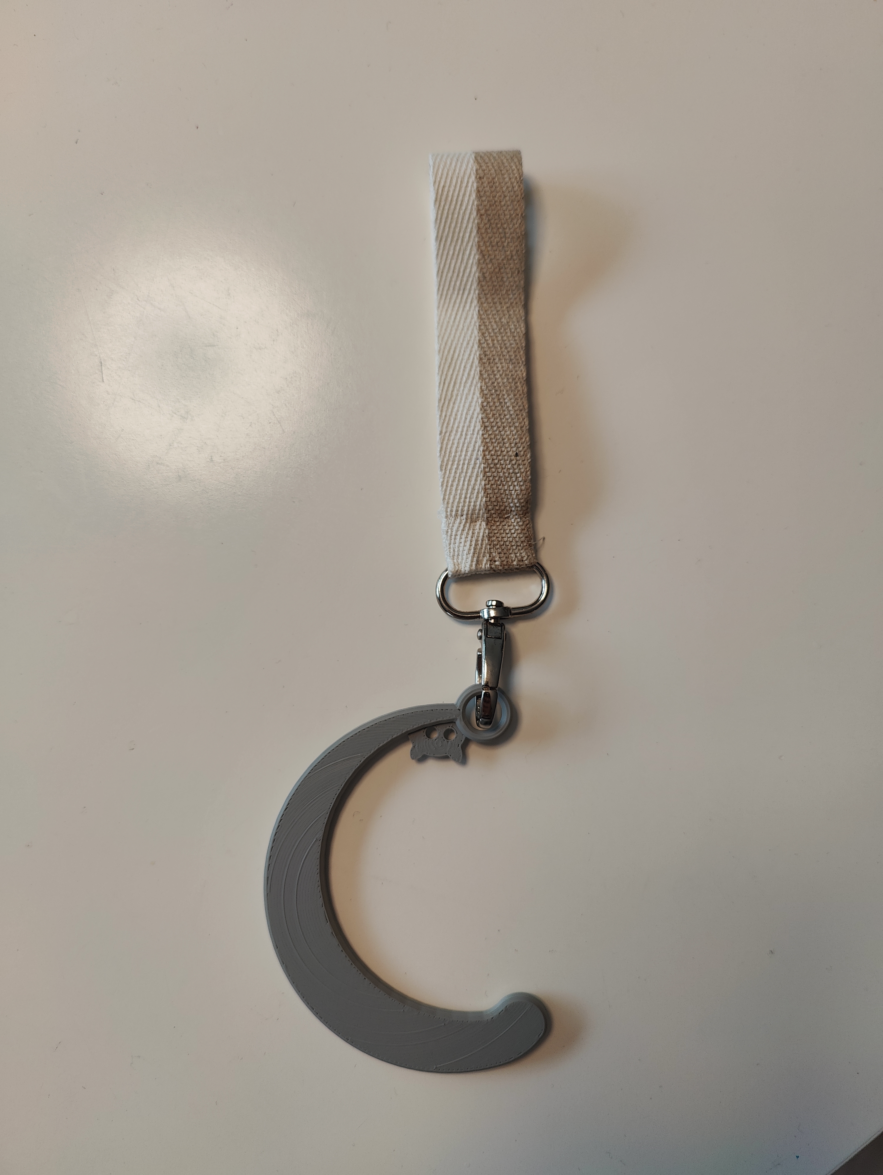 Open Angled Yarn Minder