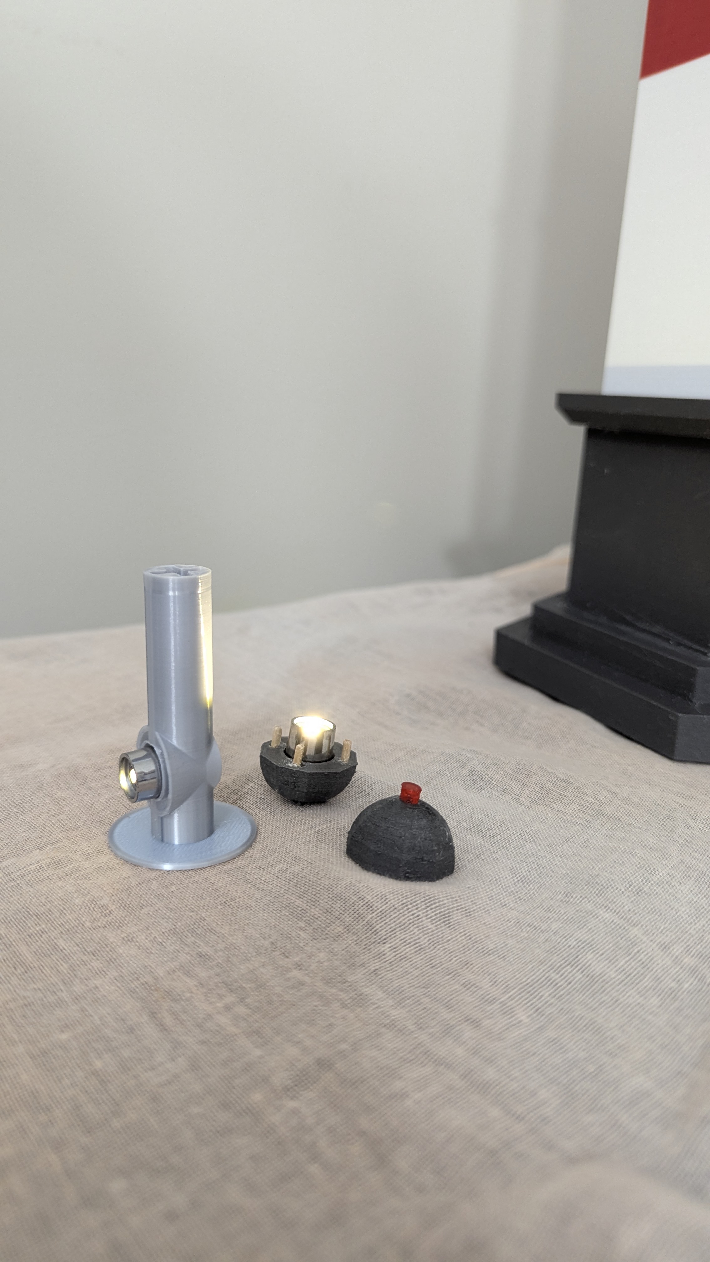 Miniatura 4 do modelo 3D Hexagonal Base Lighthouse Remix Lights