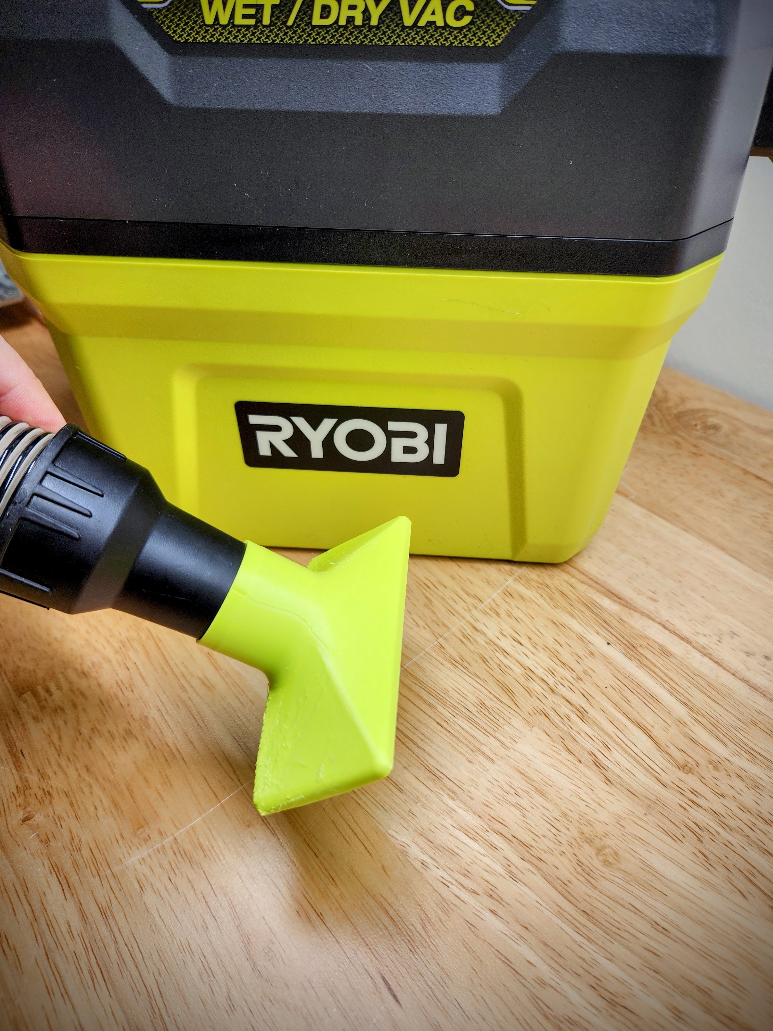 Ryobi Cordless Shop Vac Utility Attachment