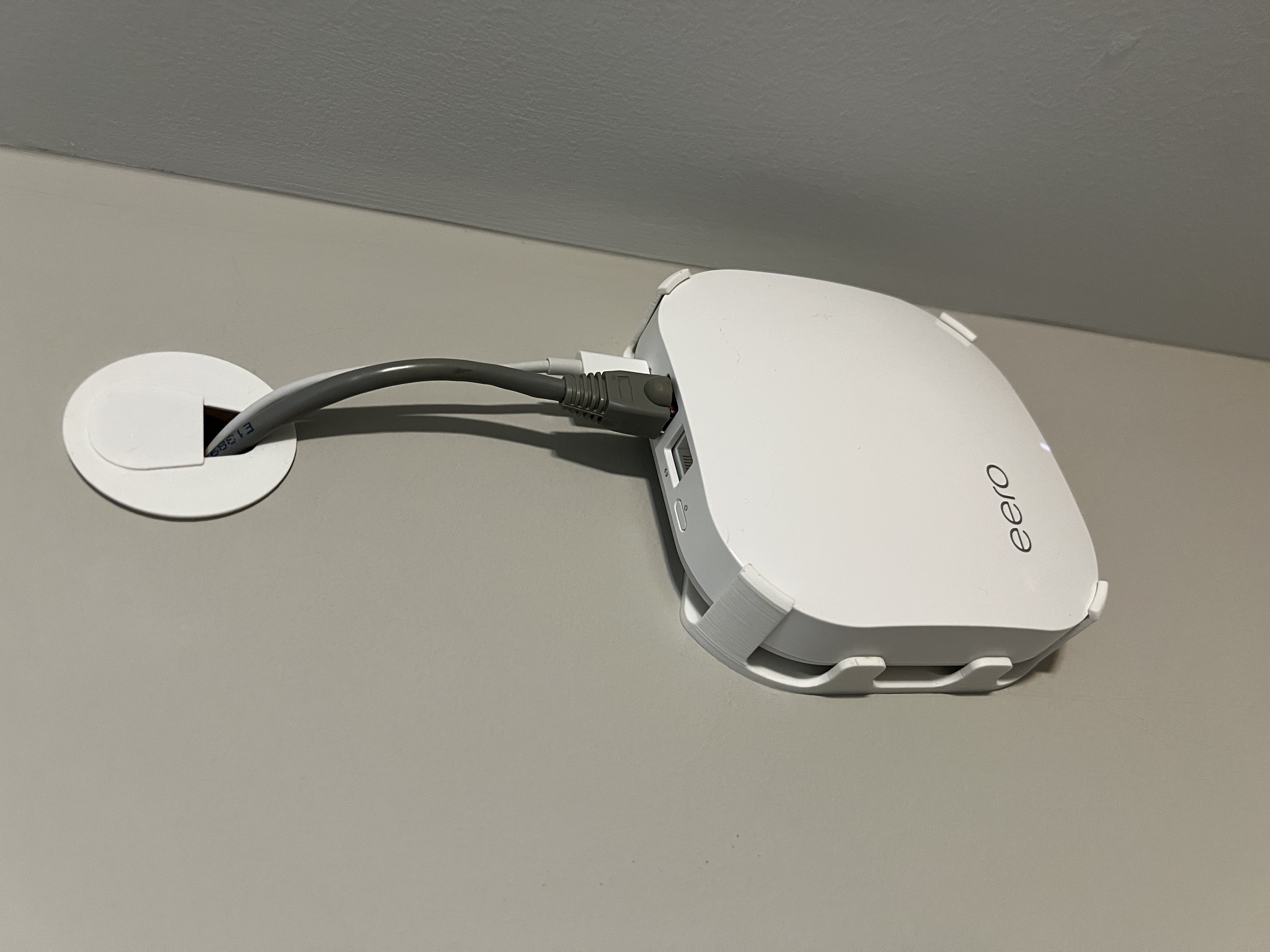 Wall Mount for eero Pro Mesh System Router