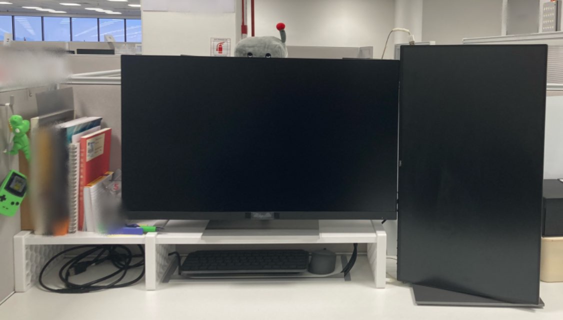 Monitor Riser End Remix