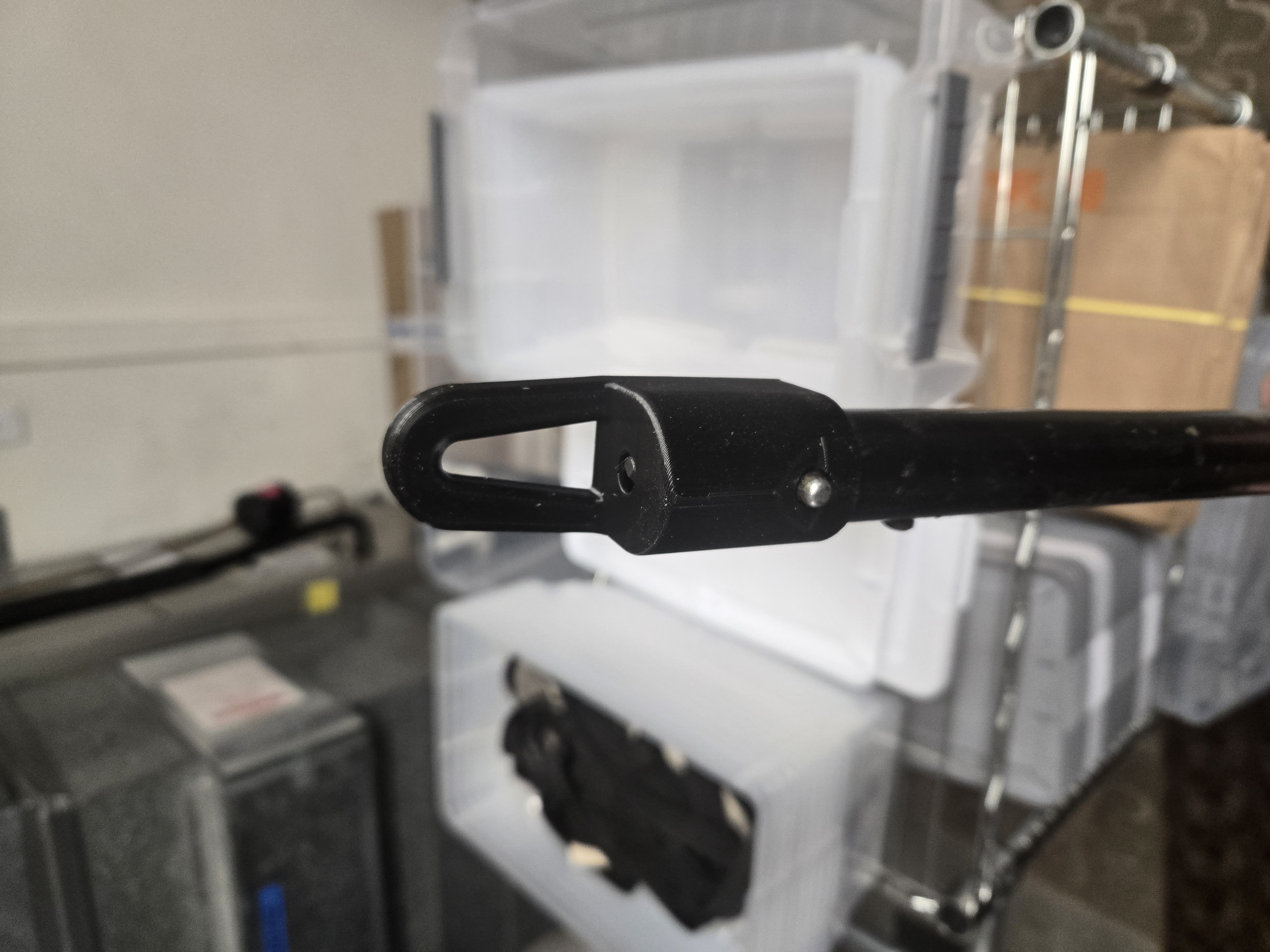 Trimmer Attachment Tool Hanger