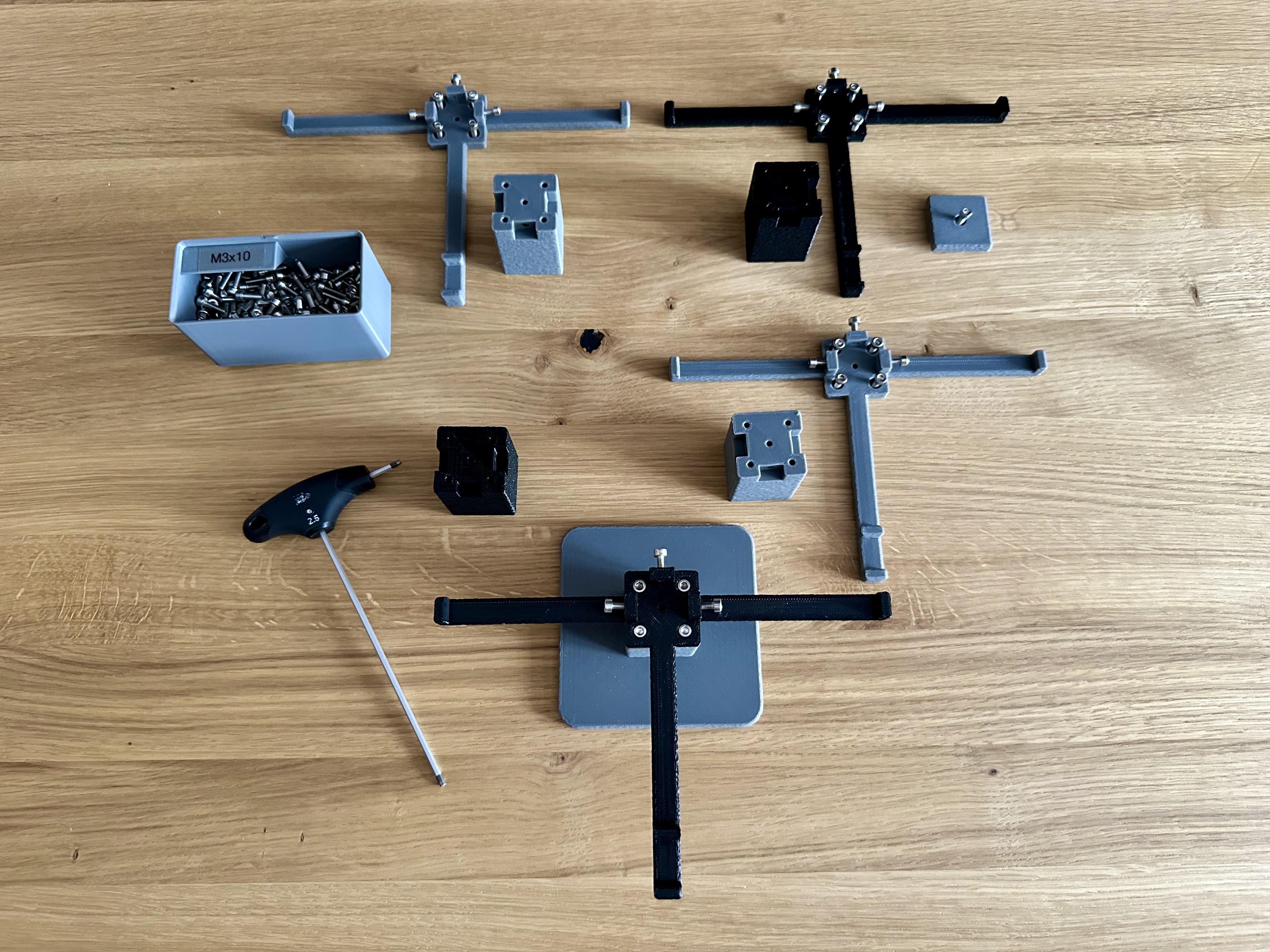 Miniatura 11 do modelo 3D Modular Glasses Holder