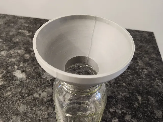 Mason jar funnel for 24oz jar