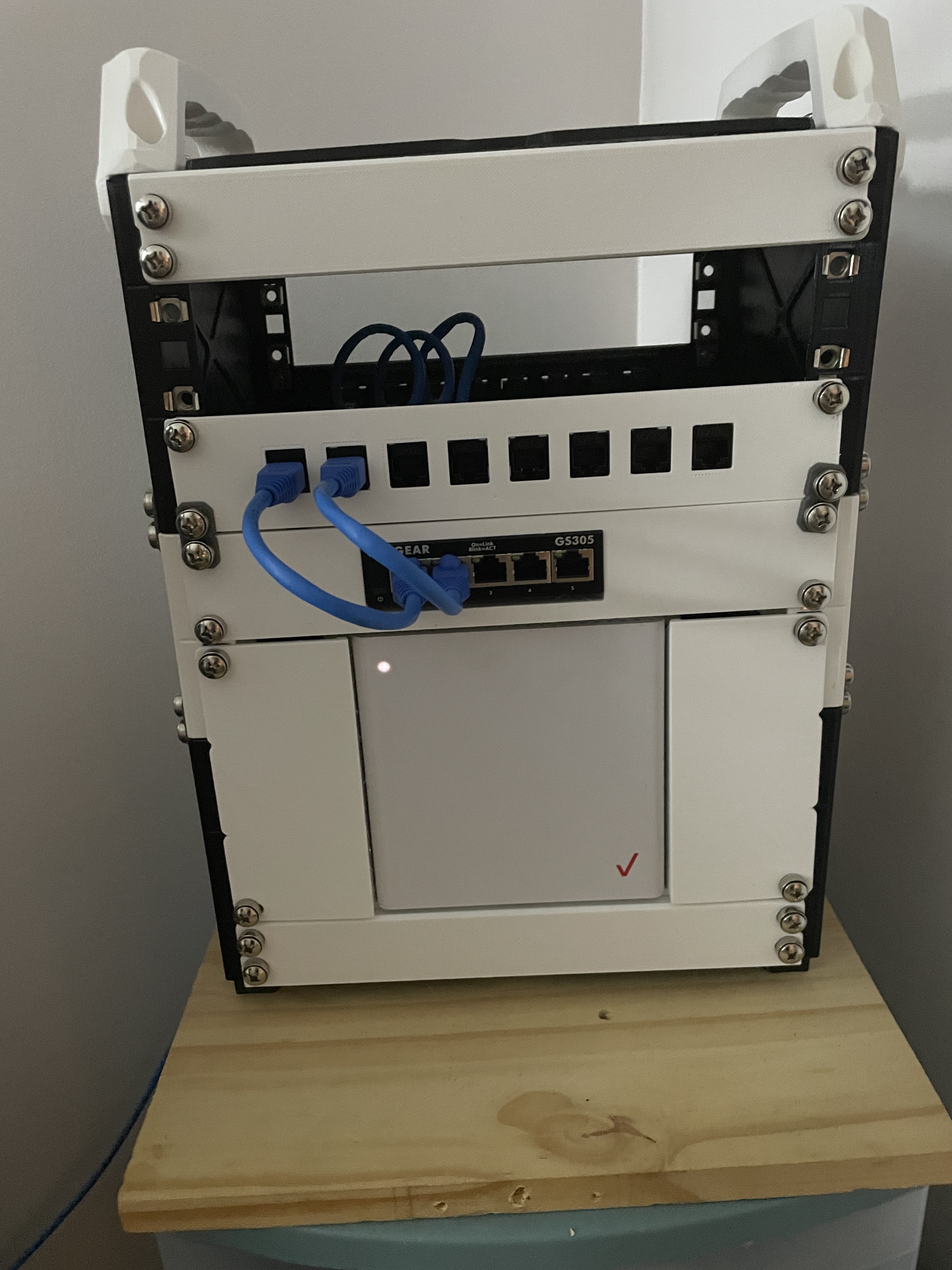 Verizon Gateway 10inch rack mount