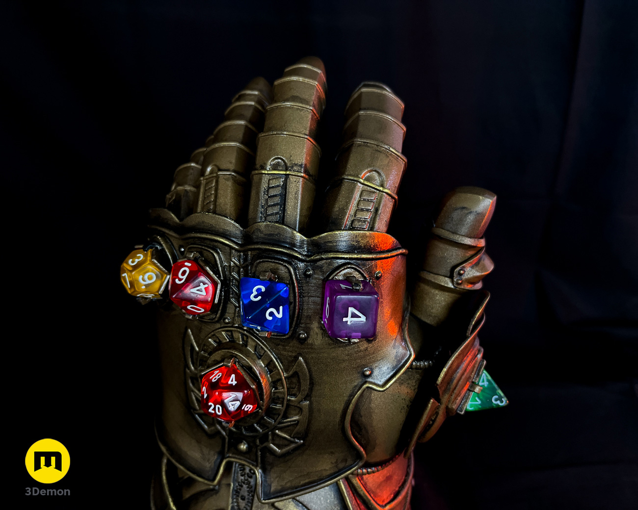The Infinity Gauntlet – Wearable DnD Dice Holder — miniatura 6