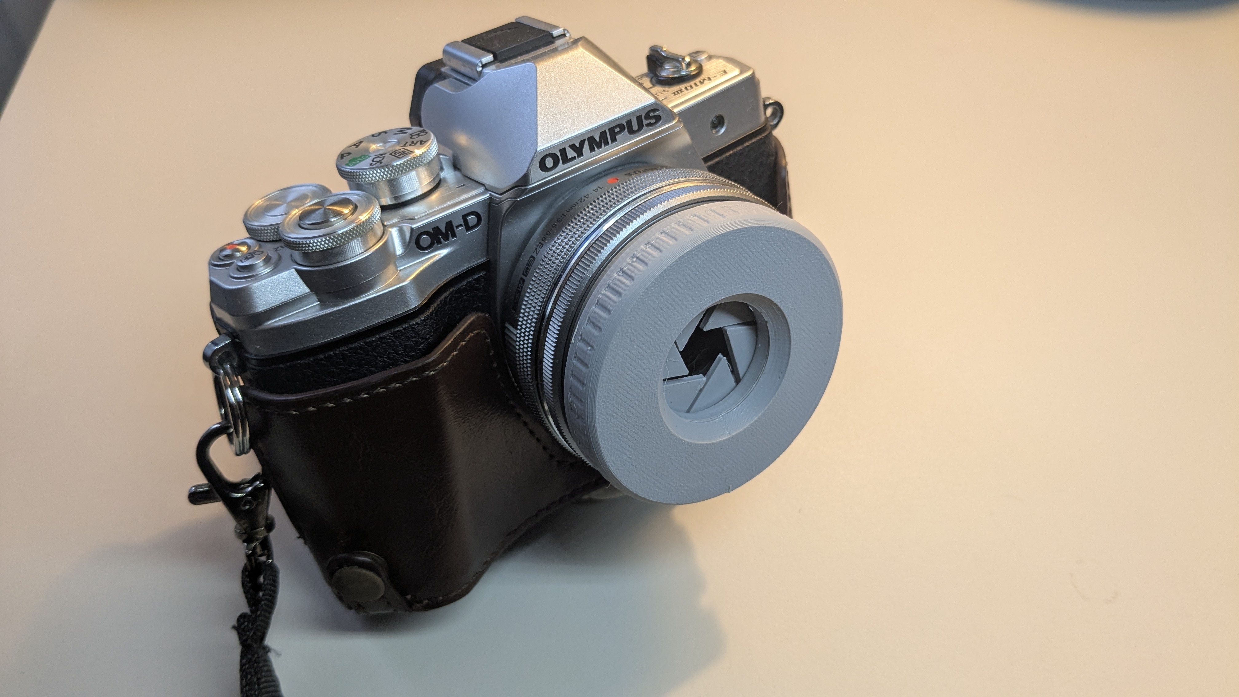 Iris Lens Cap For Olympus OM-D (and Compatible Lenses)