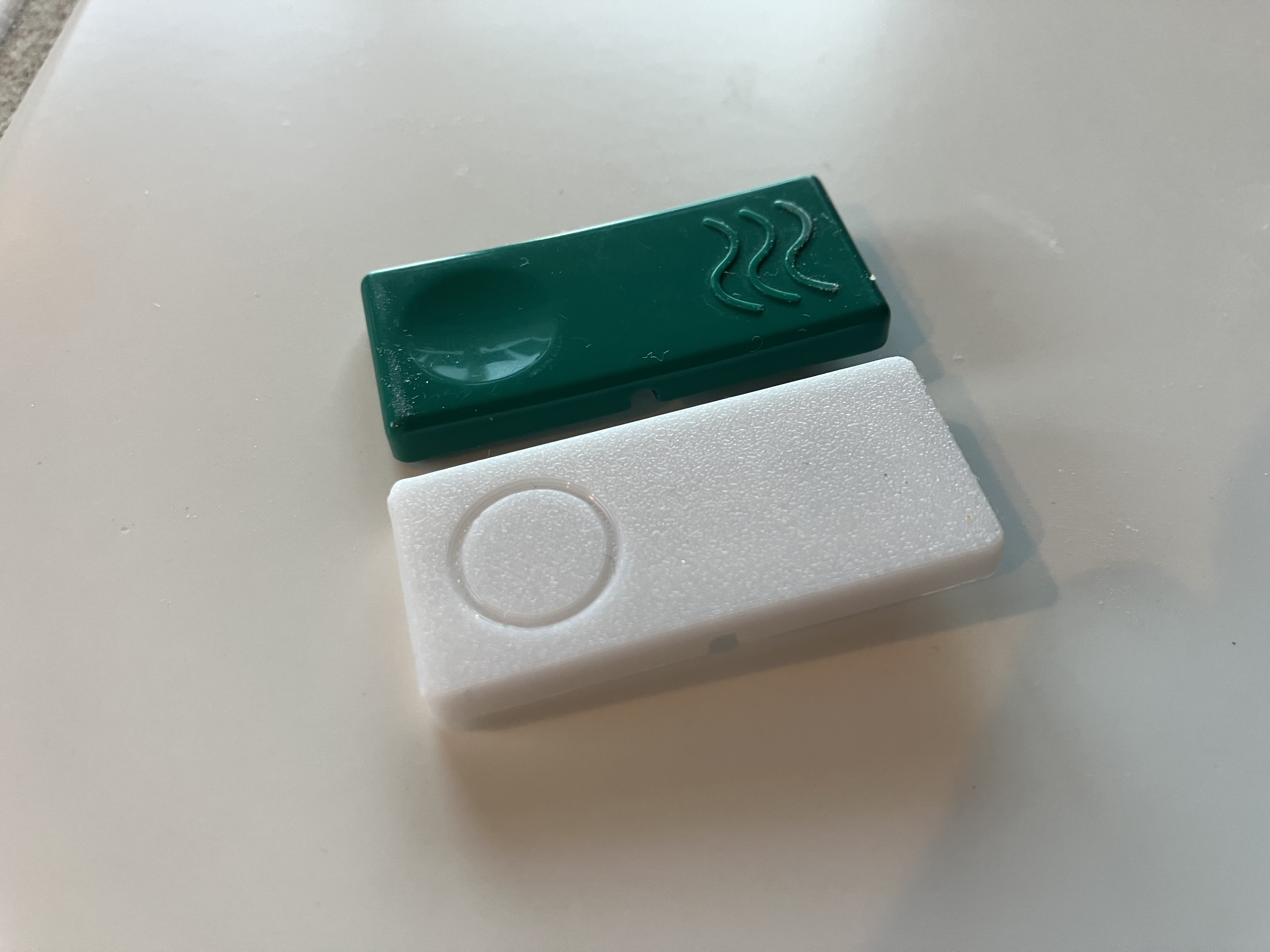 Miniatura 2 do modelo 3D Pyrex lid vent plug