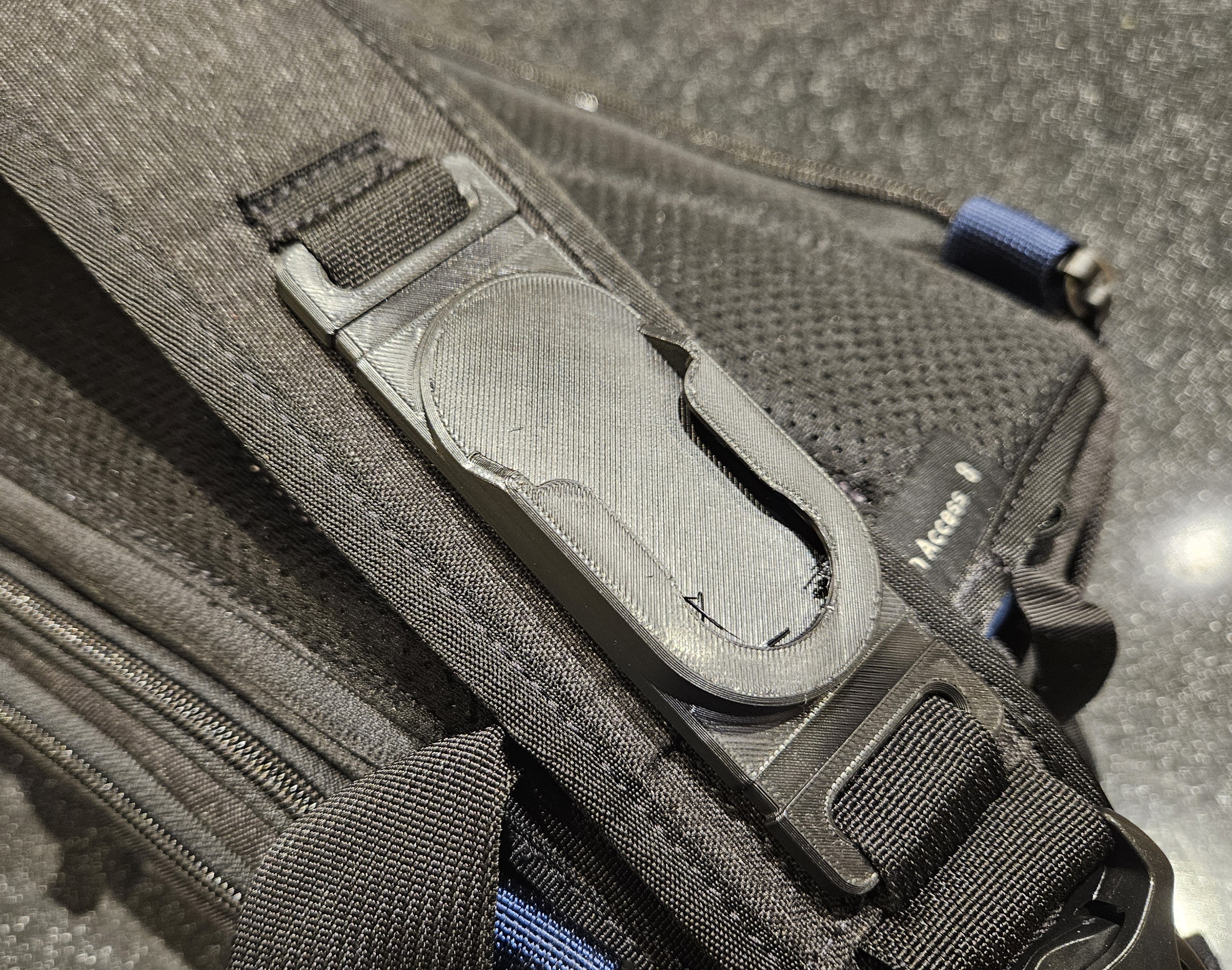 Cotton Carrier Twist and Lock Camera Mounts and Hub