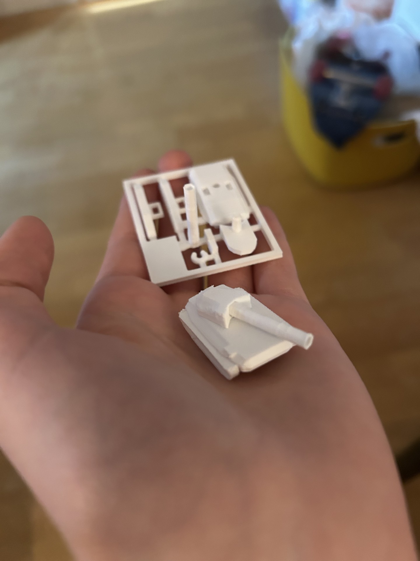 Small low poly tank kit card