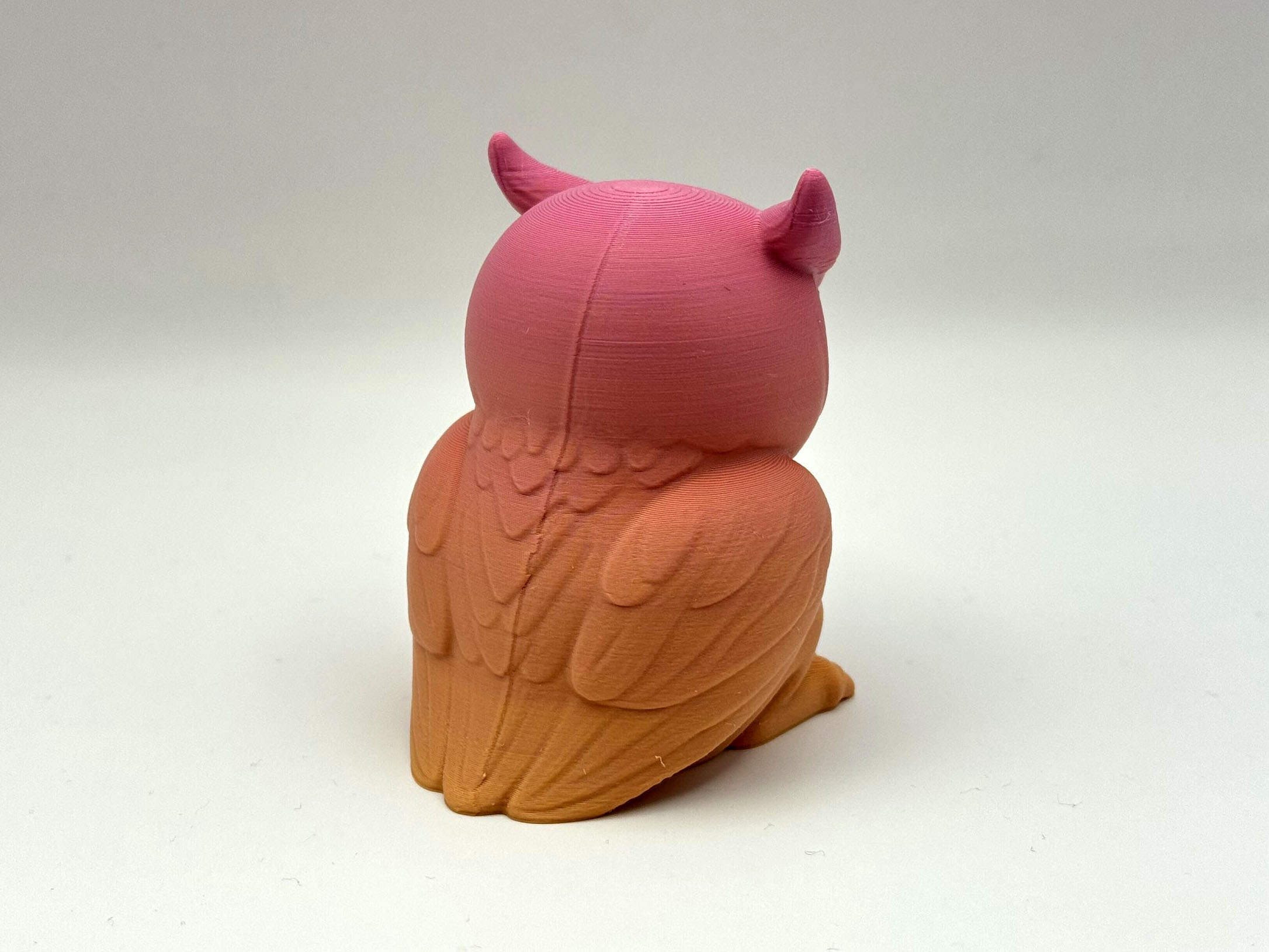 Miniatura 2 do modelo 3D Grumpy Owl Figurine
