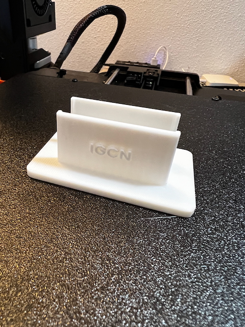 Ugreen UNO usb-c hub stand