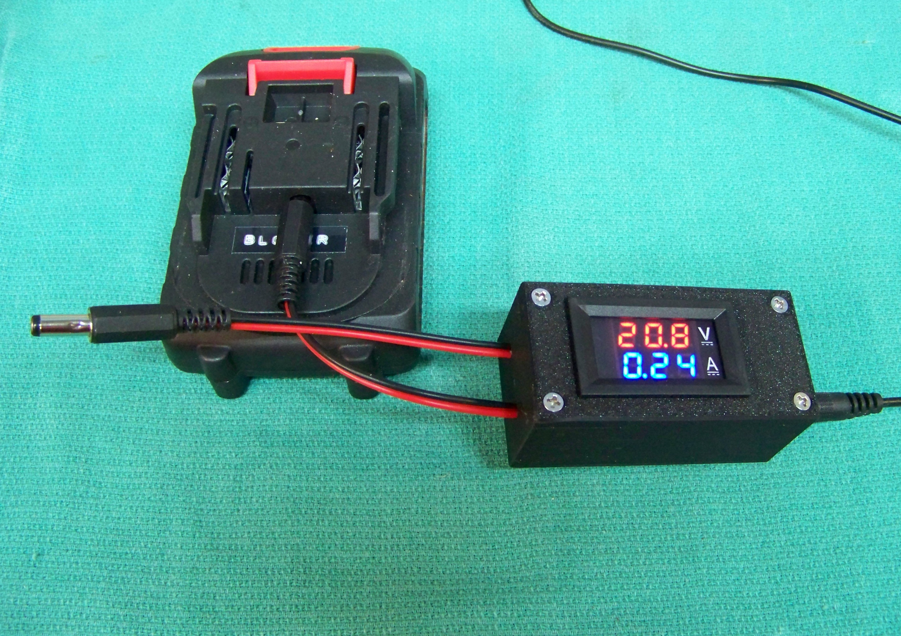 Volt Amp Meter Box with 5.5 x 2.1 and 5.5 x 2.5 in and out DC connectors