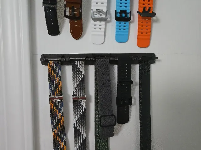 Samsung Galaxy Watch Ultra strap holder