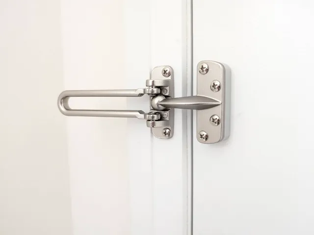 Swing bar door lock shim 9mm