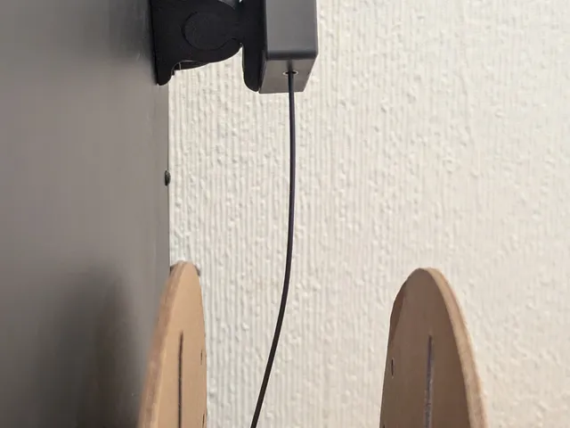 Centauri Carbon runout sensor hinge