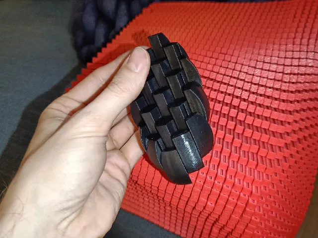 Hex Ball Flexigrid Fidget
