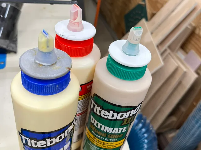 Titebond Bottle Cap Lift
