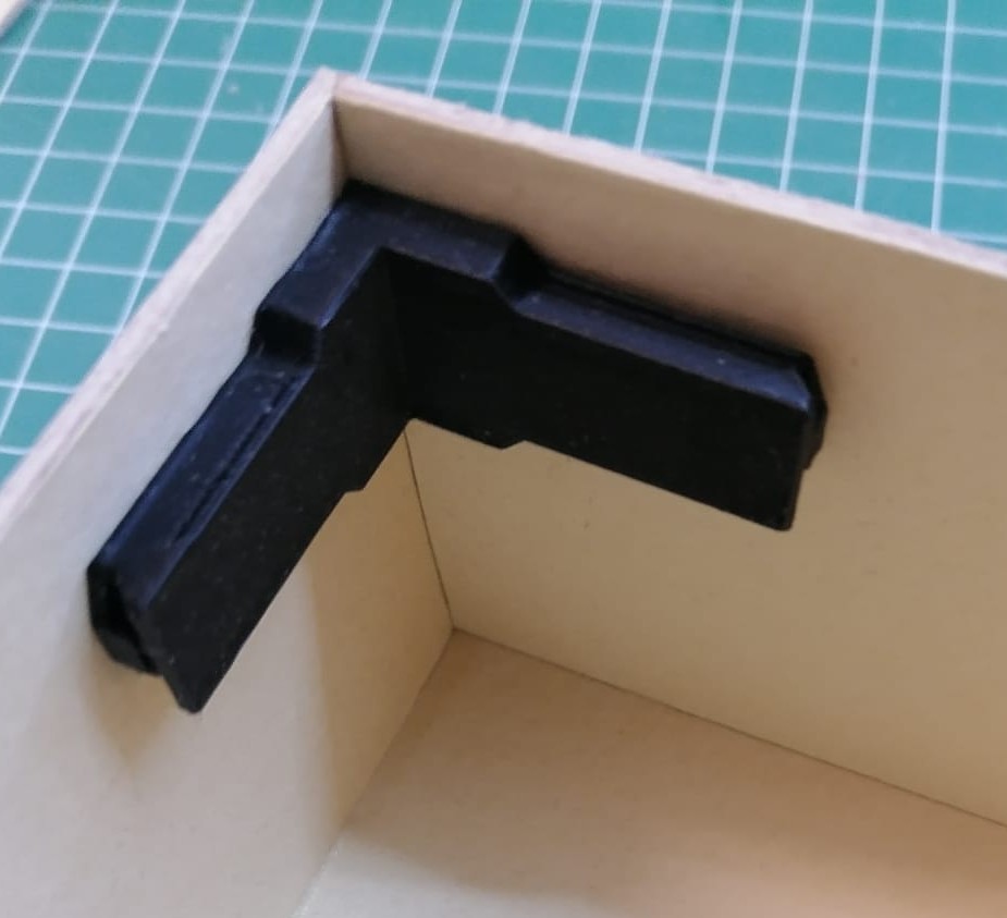 Magnetic Box Making Corner Clamps