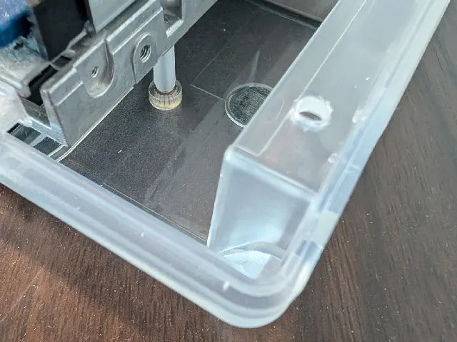 Amiga 500 case standoff