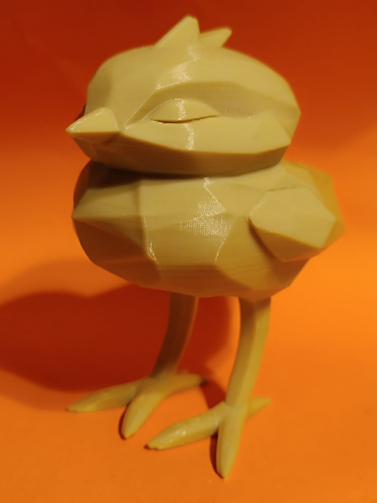 Miniatura 2 do modelo 3D Easter Chick Cute Low Poly Design
