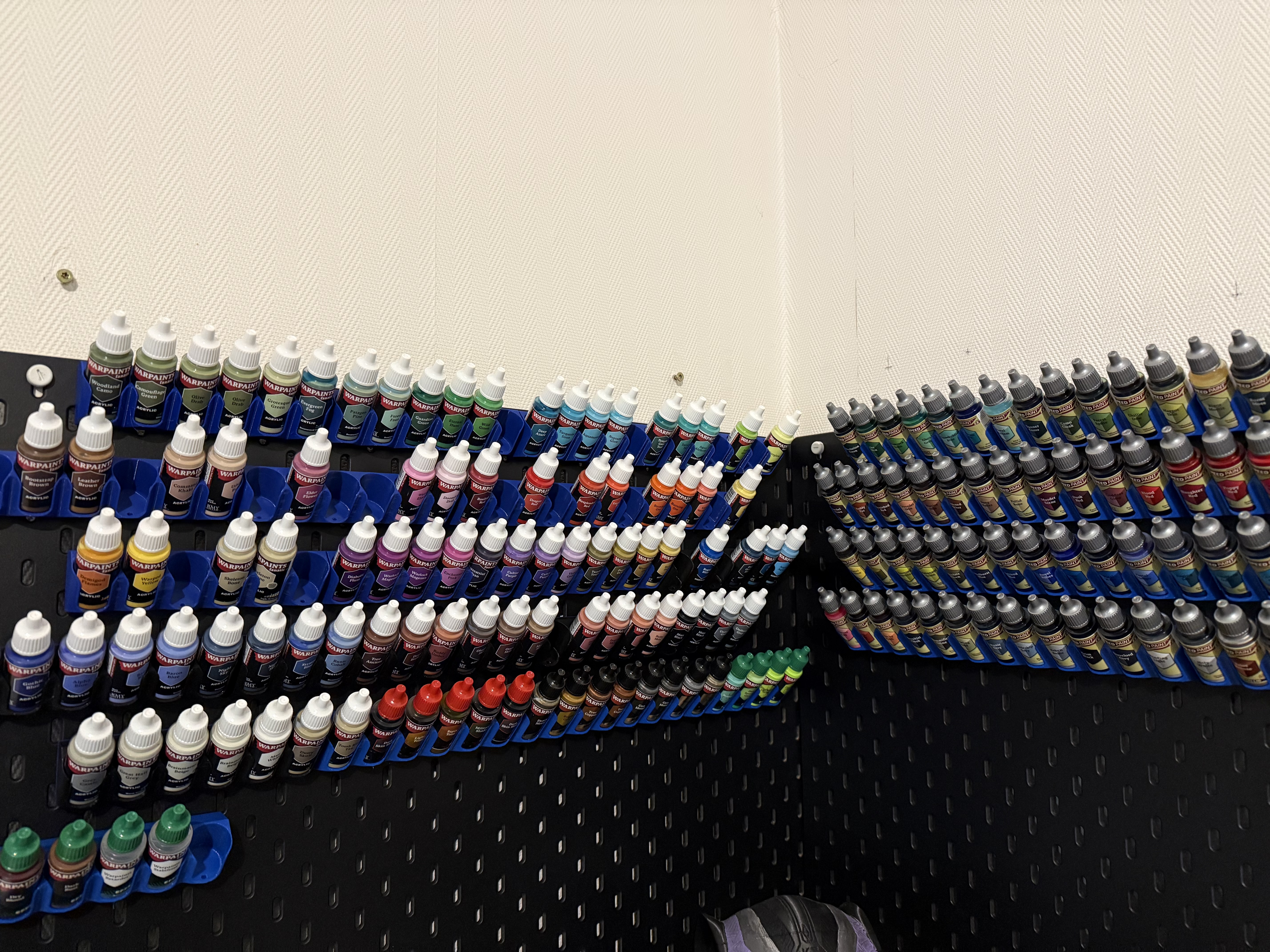 Armypainter Warpaints skadis holder