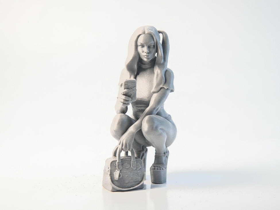 Harley Quinn Crouching Figurine DC Comics 3D Printable