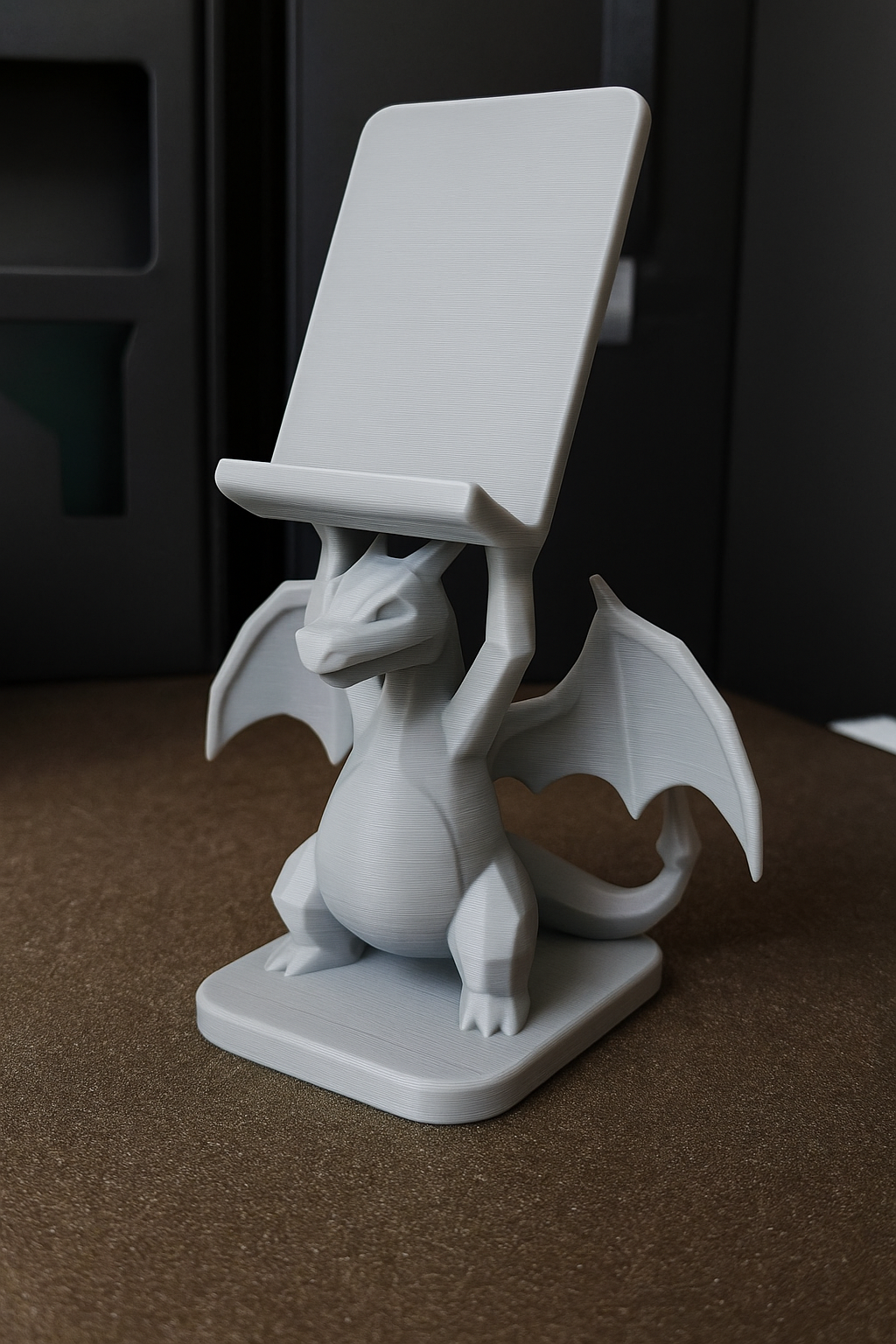 Charizard - Phone Stand