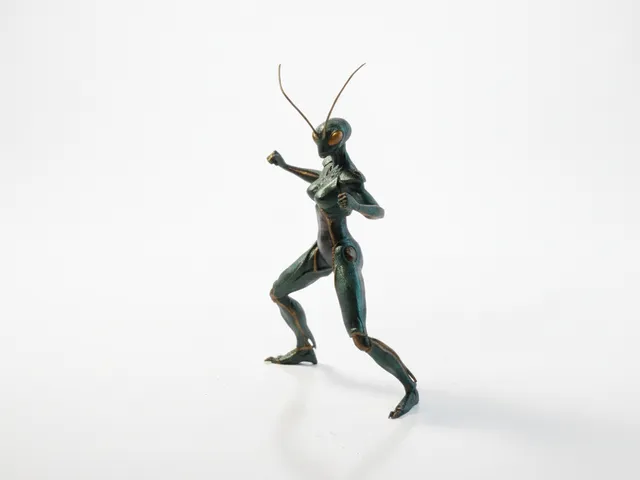 Mantis Lady Figurine Female Character 3D Printable