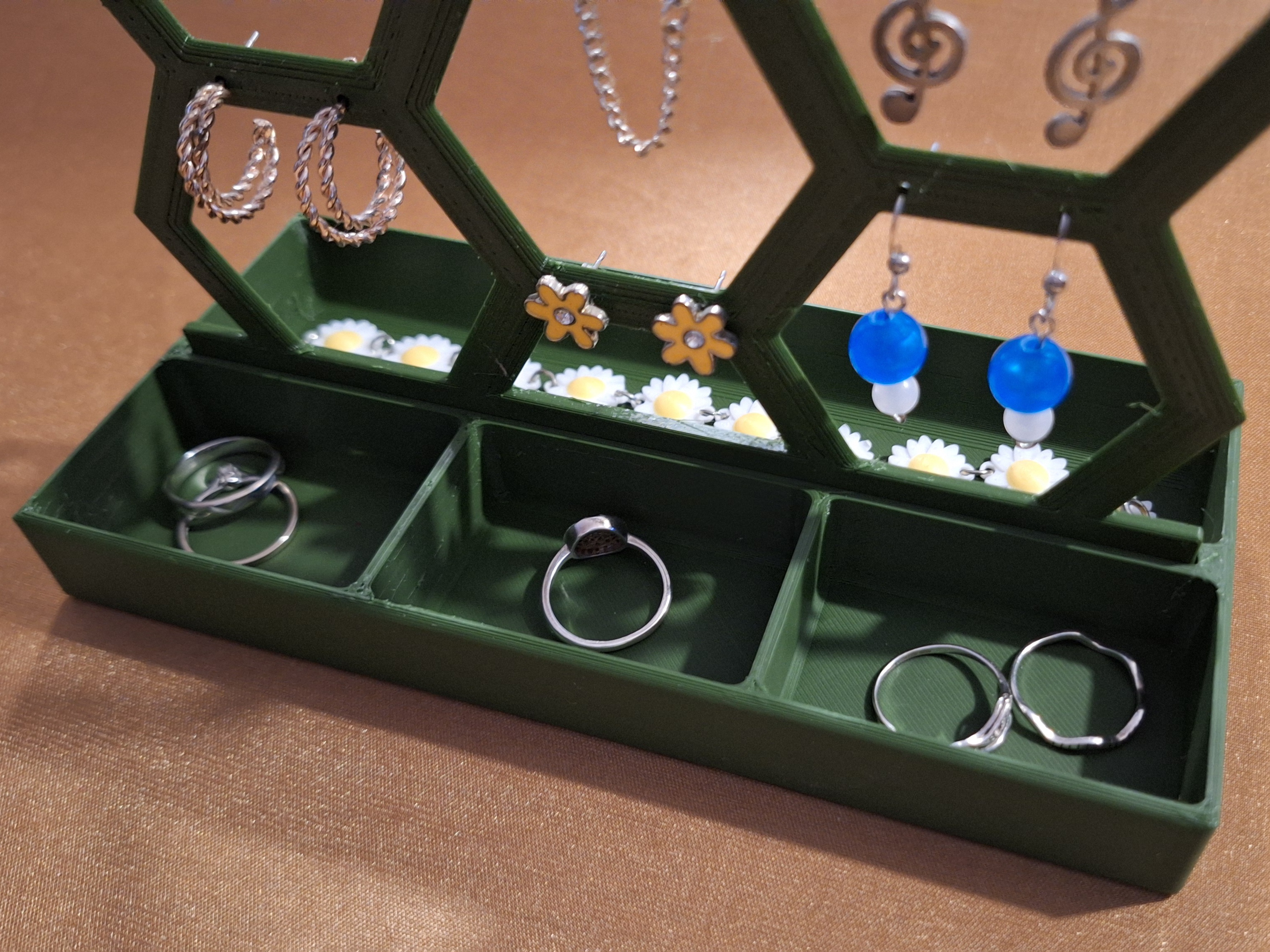 Miniatura 4 do modelo 3D Earring stand: Hexagonal set