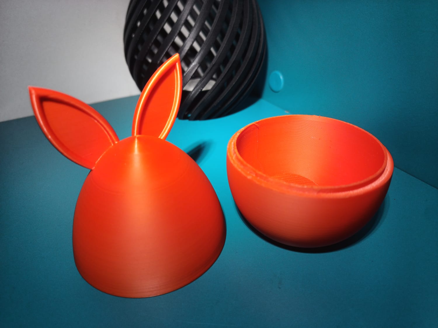 Miniatura 3 do modelo 3D Easter egg candy container with bunny ears