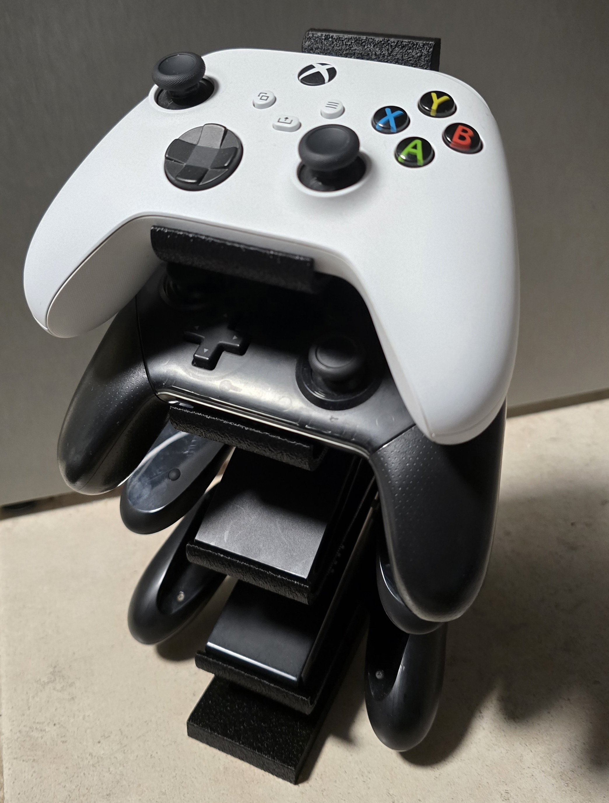 Stacked 4-Controller Stand (Textured) – 2 Part Design