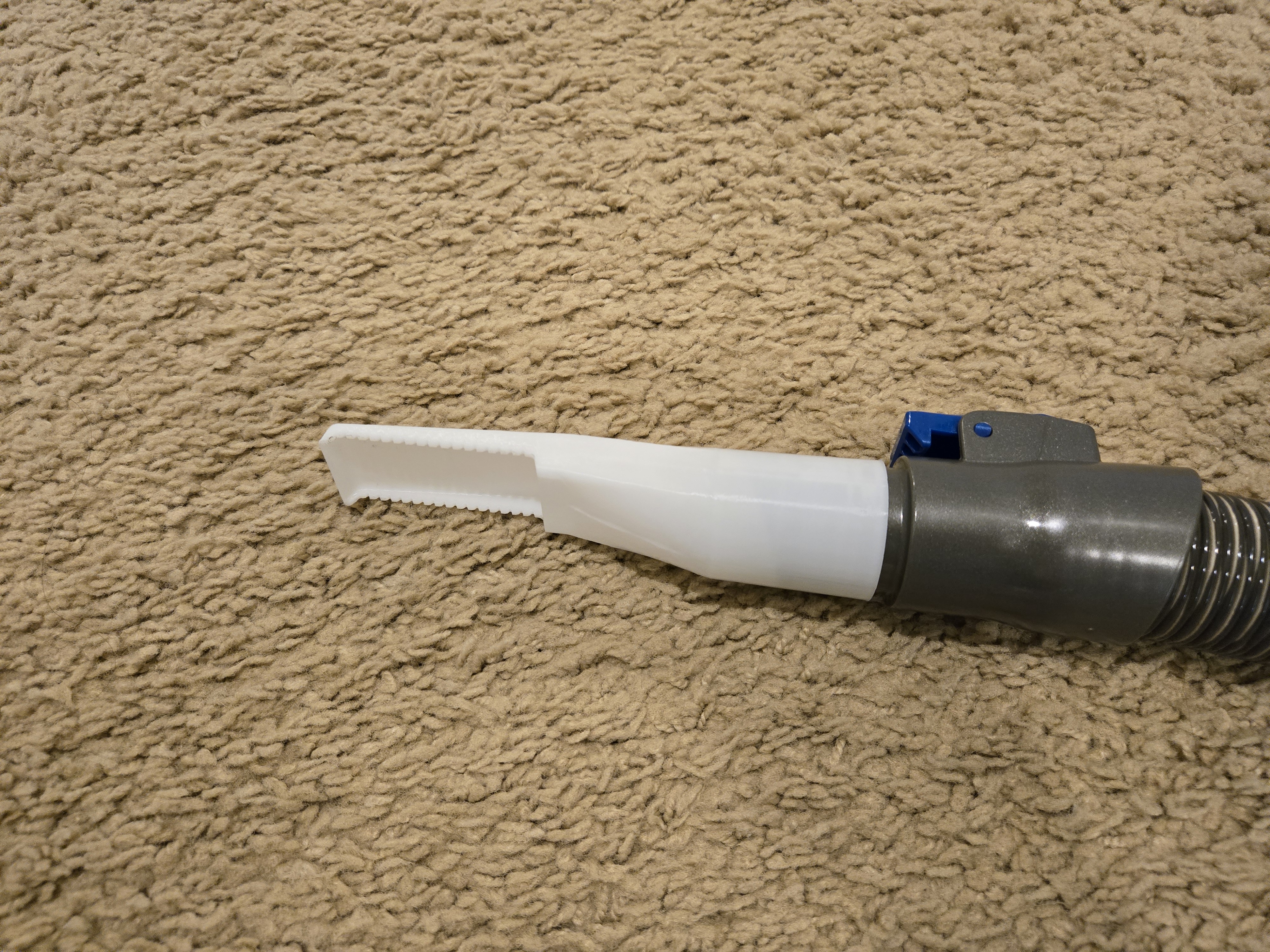 Blinds vacuum adapter