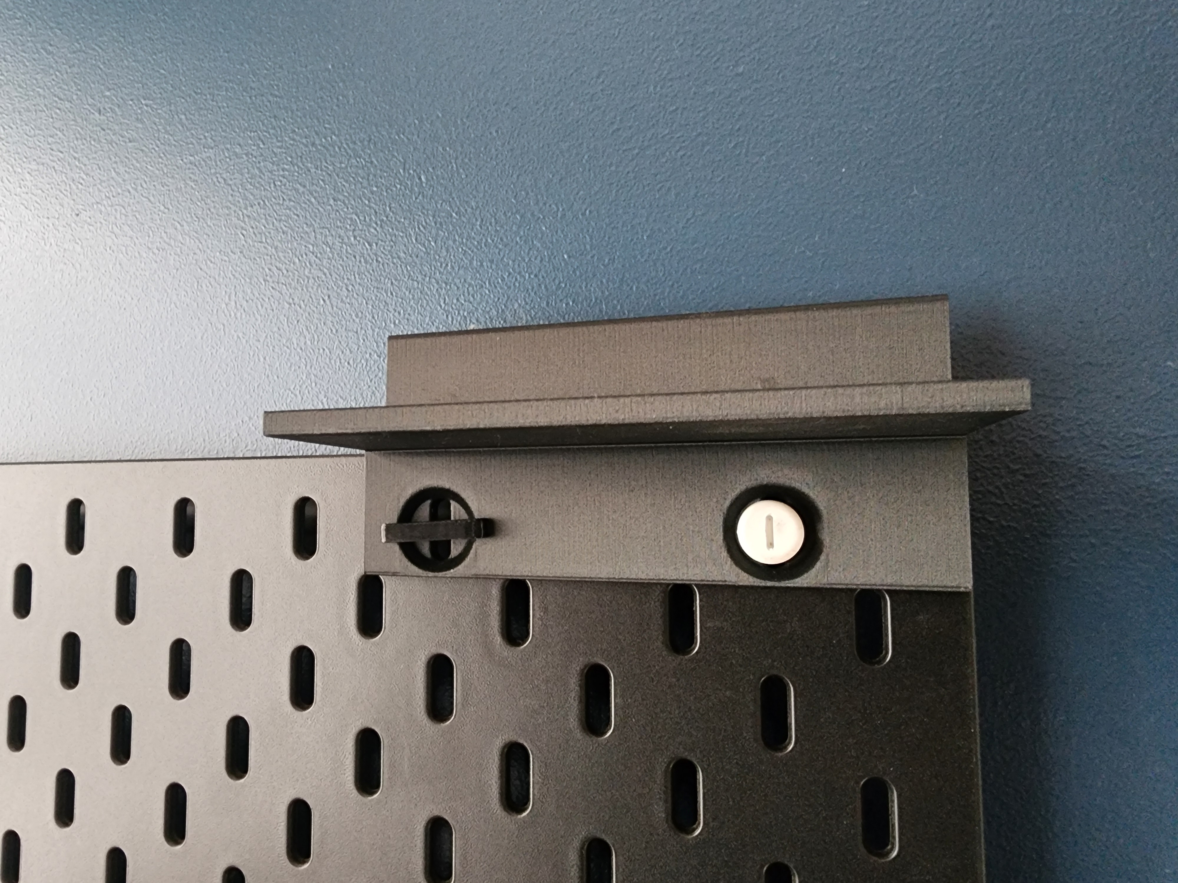 Skadis Top Shelf for Minis